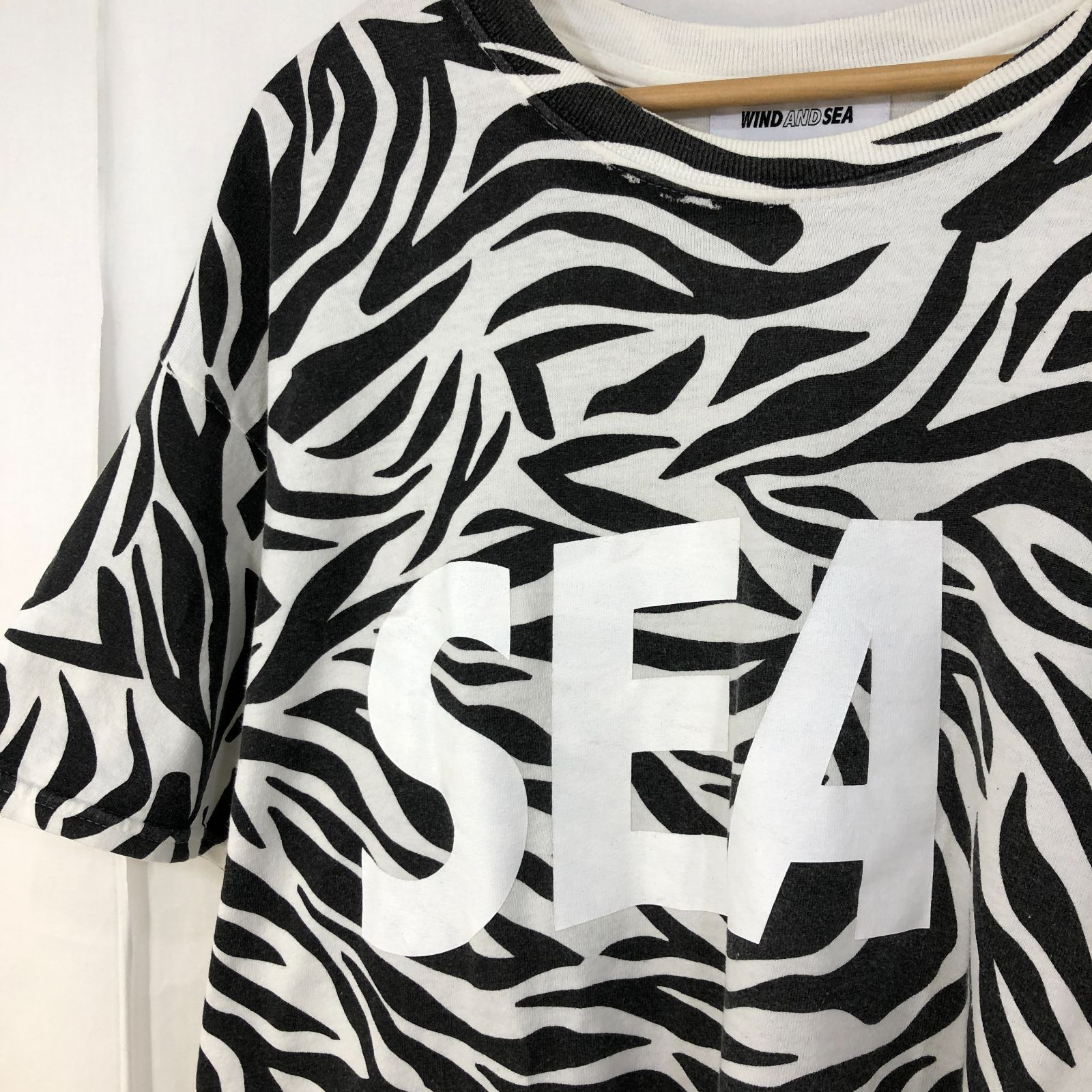 ウィンダンシー　ゼブラ柄Tシャツ美品 WIND AND SEA × BIOTOP ウィンダンシー ZEBRA T ゼブラ柄半袖T