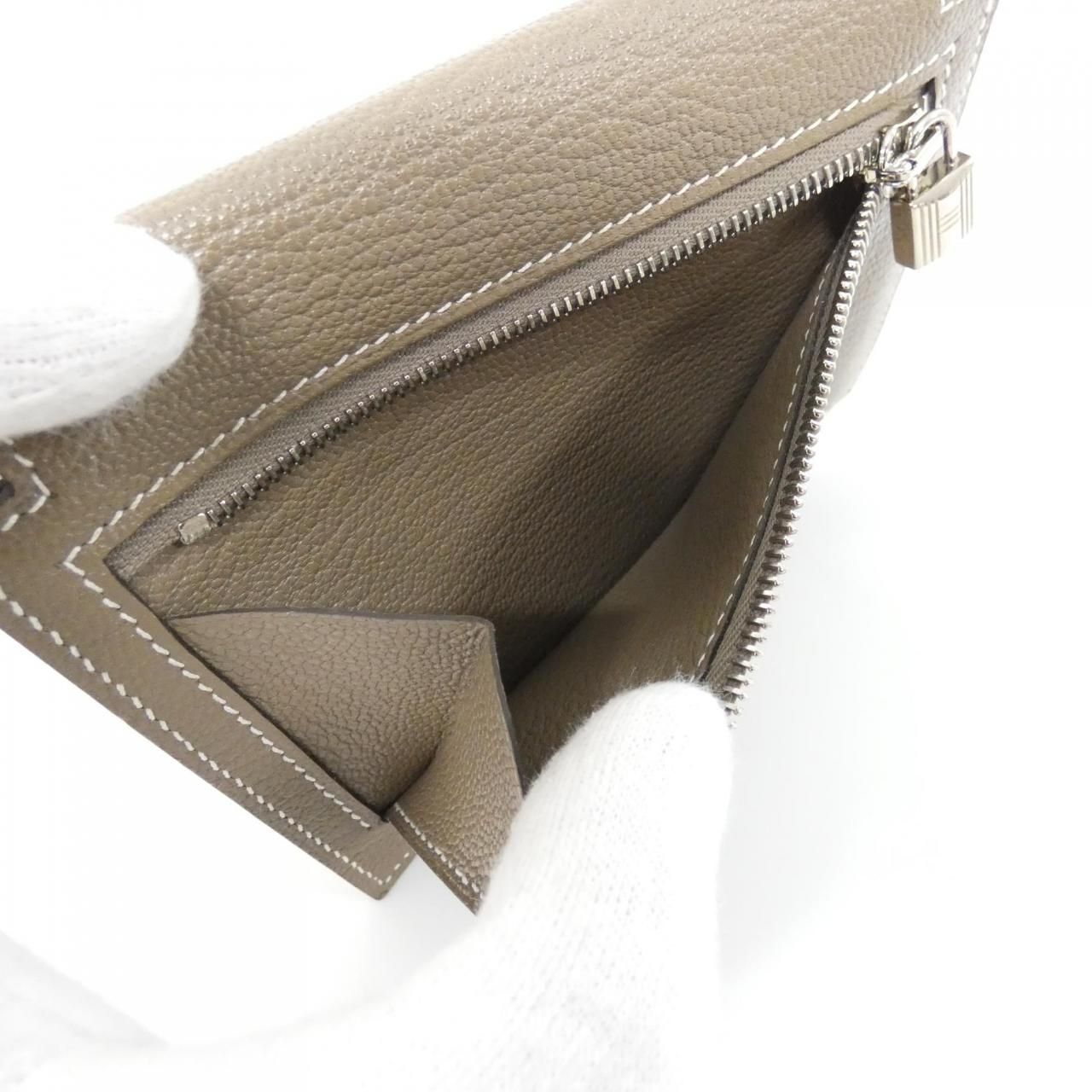 新品☆Victoria's Secret☆化粧ポーチ・4つセット・ブラック