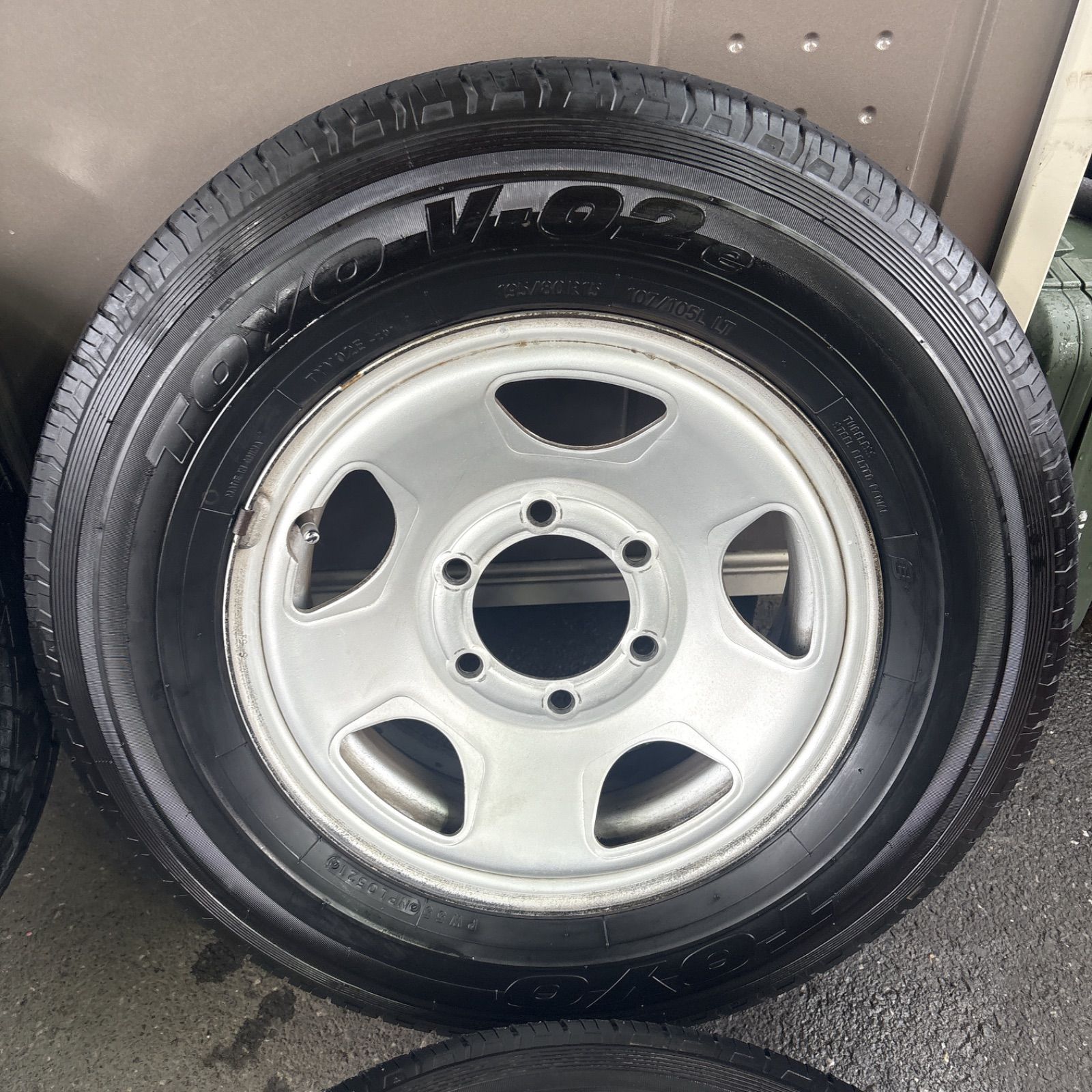 バリ溝 トピー 195 80R15 ハイエース タイヤホイールセット USTAUSTRALIA_COM_AU