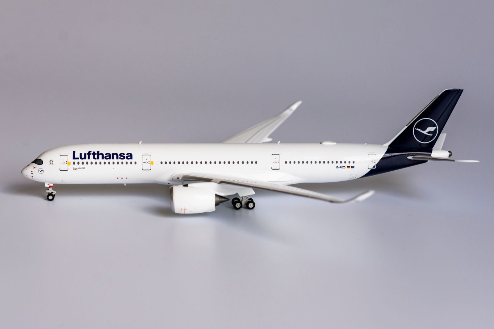 ルフトハンザ A350-900 D-AIVD 1/400 お取り寄せ商品】1/400 A350-900 ルフトハンザ航空