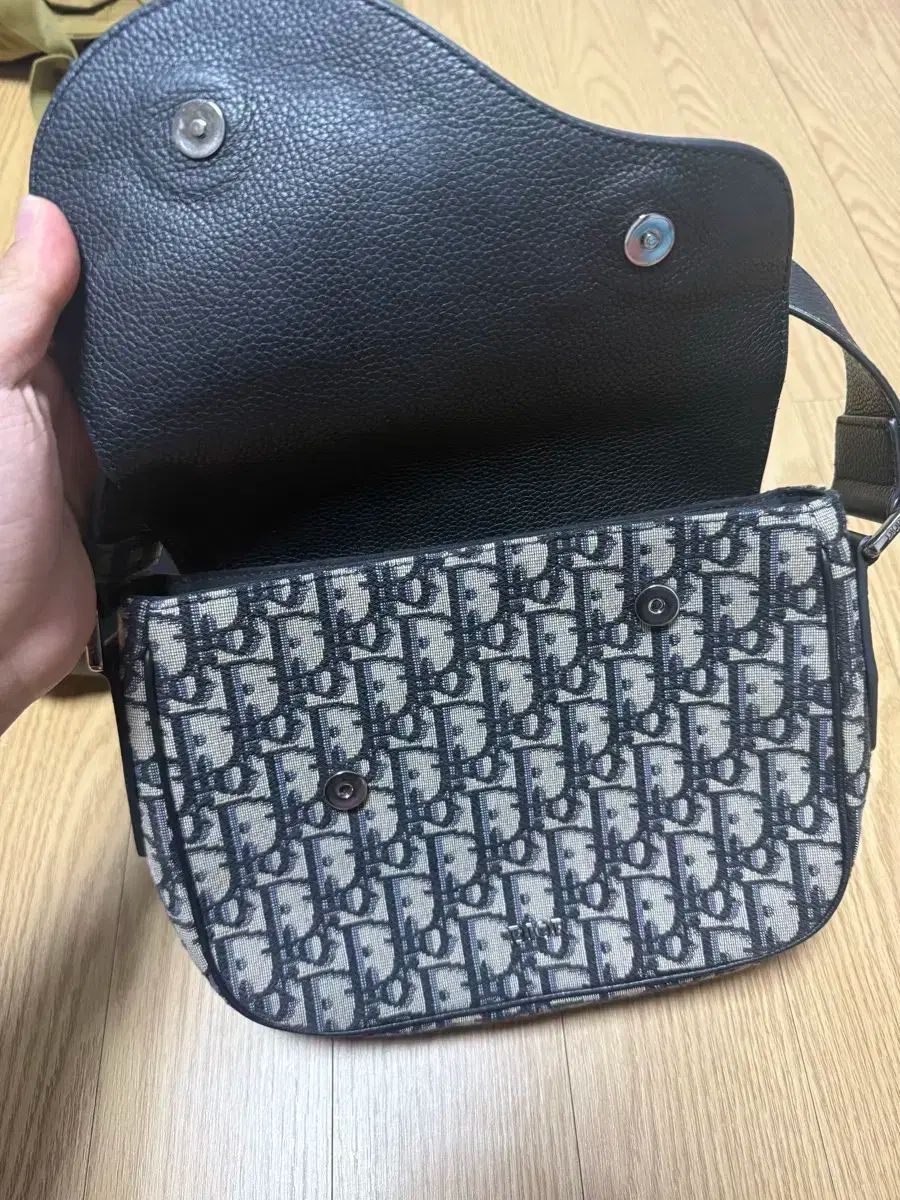 サドルバッグ メッセンジャー