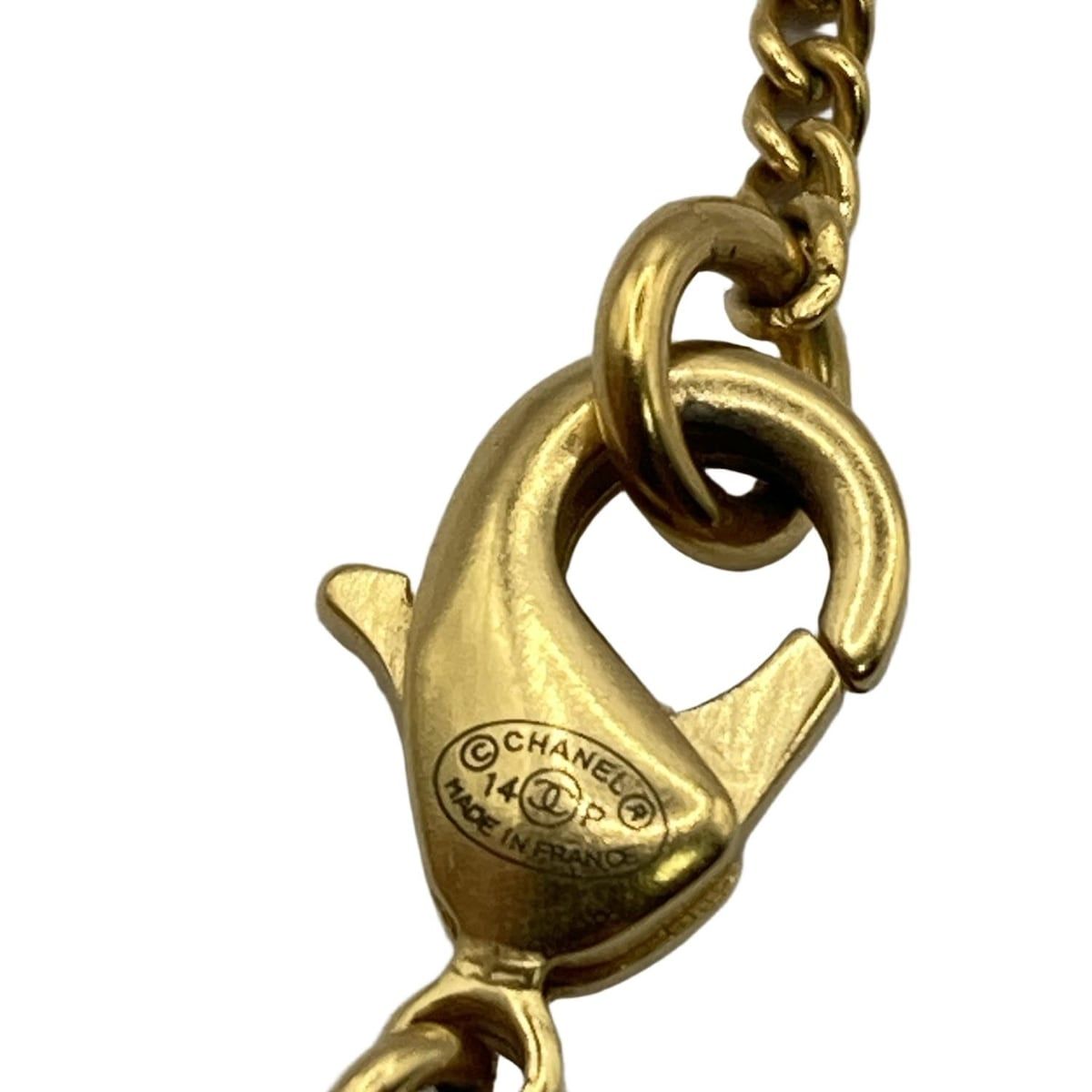 CHANEL シャネル