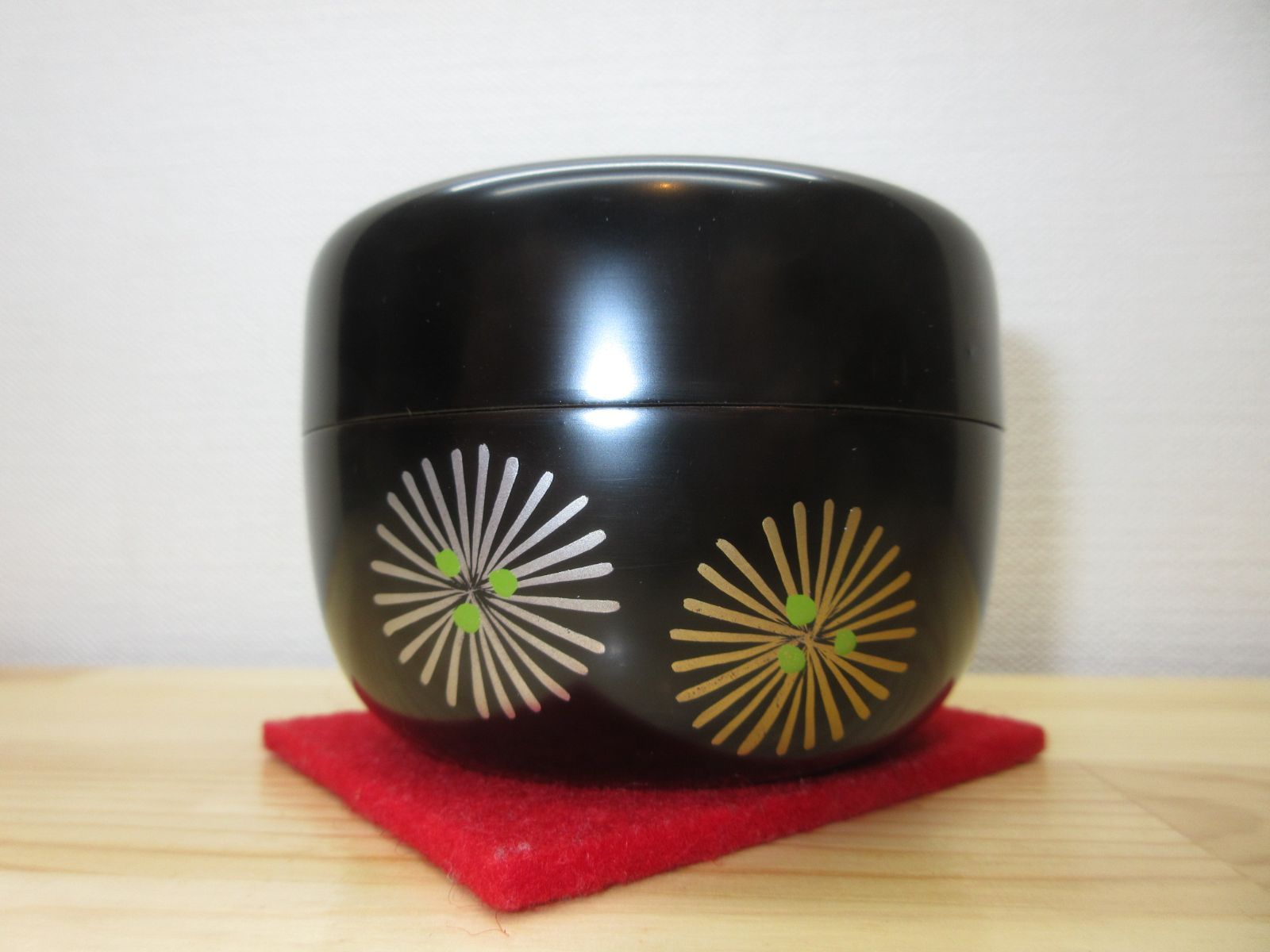 逢絢亭・新品】茶道具 中棗 山中塗 朱塗 楽器蒔絵 中村湖彩 共箱入り