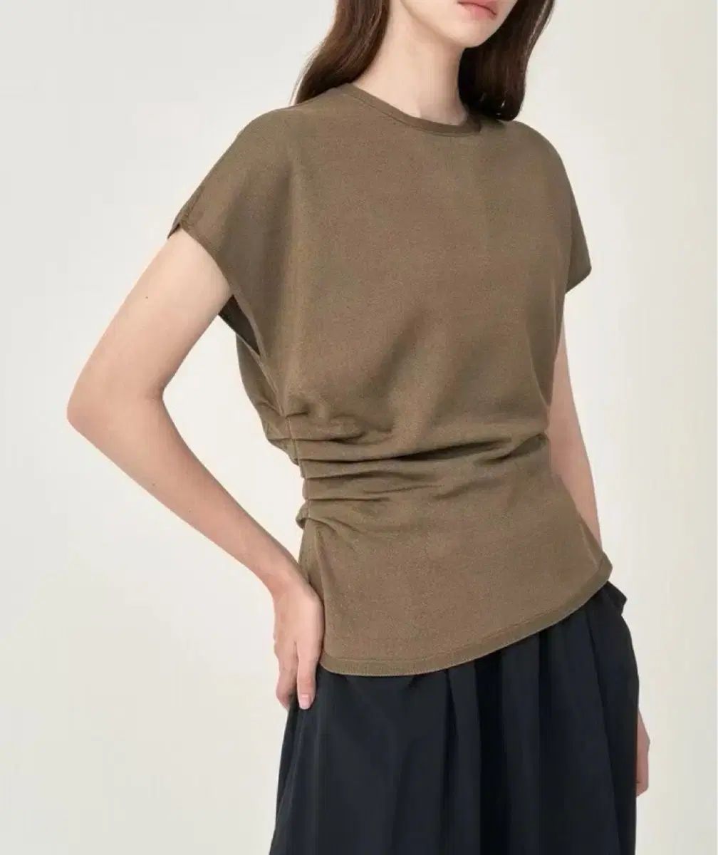 タイ ㅁ 25ss ニット トップス 茶色