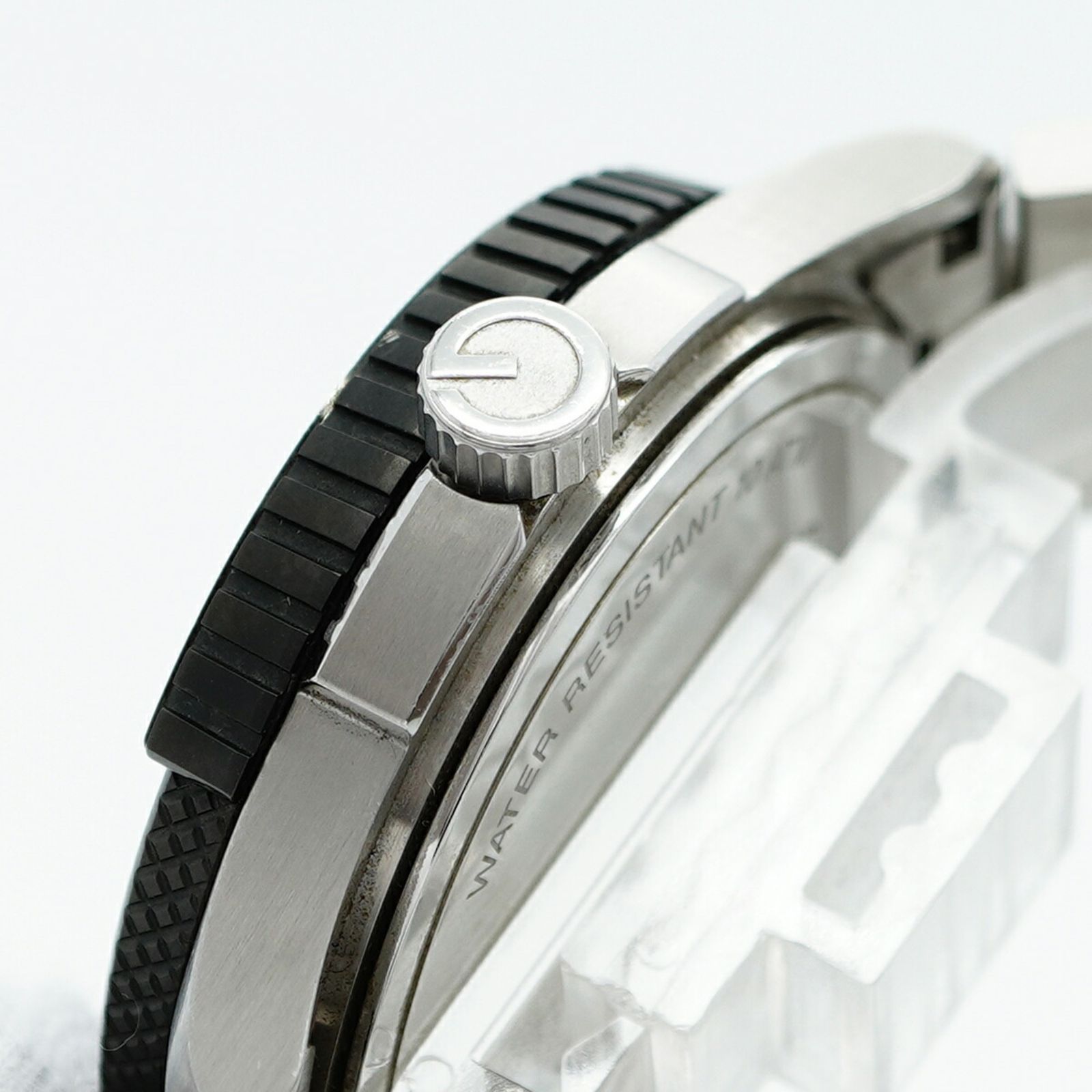  グッチ ダイバーズ 126 2 黒文字盤腕時計 メンズ 腕時計(クォーツ) 腕時計(アナログ)