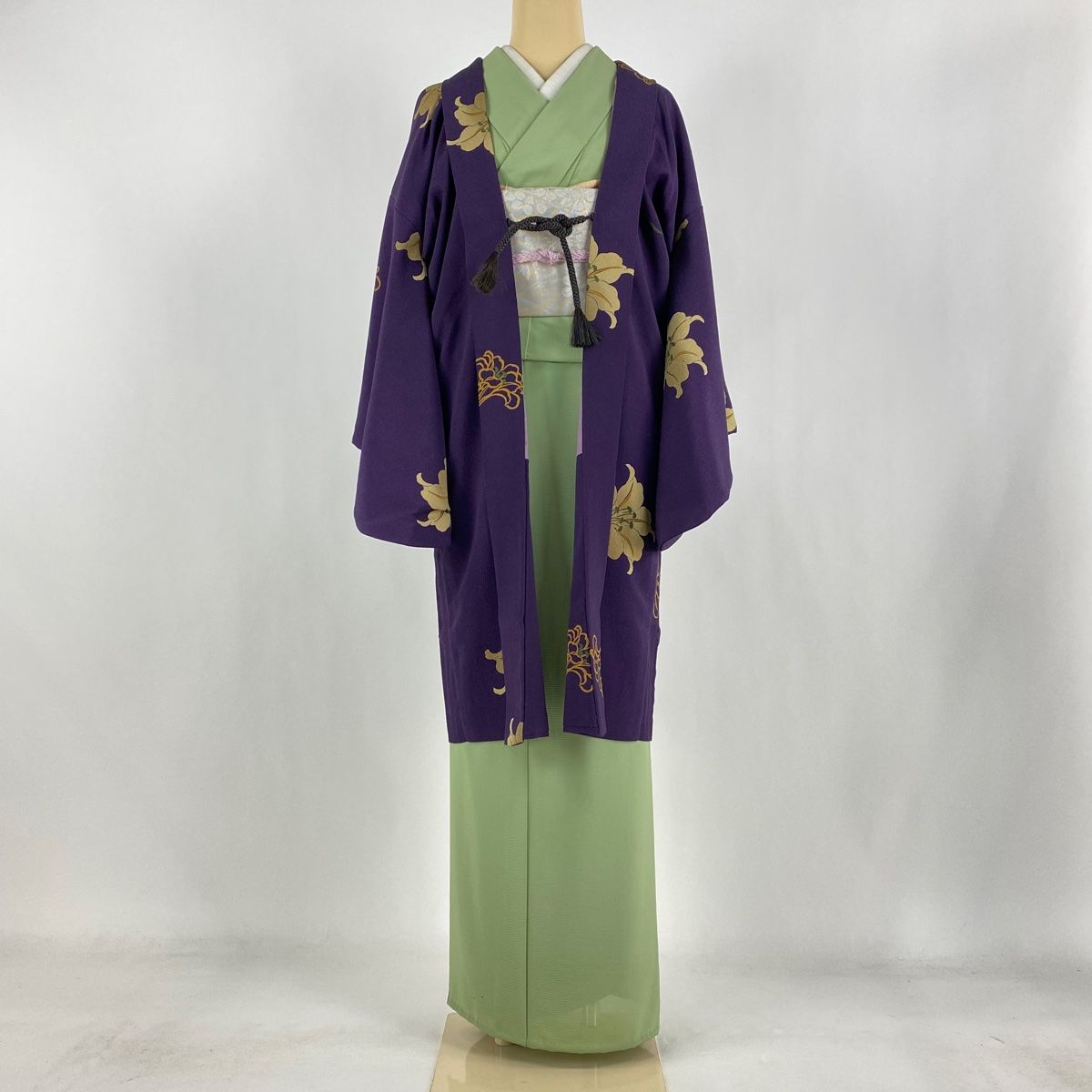 美品 極上 逸品 笹/梅/菊花 総手刺繍 金糸 灰白 淡色 長道行 コート 