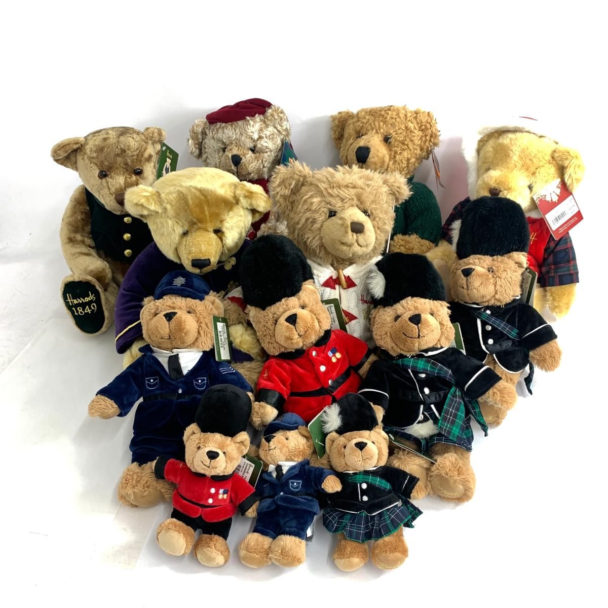 Harrods ハロッズ イヤーベアー&ミニ ぬいぐるみ 10個以上まとめセット 1998/1999/2000/2016/2017  1998/1999/2000/2016/2017  　240002230001 Harrods ハロッズ イヤーベアー&ミニ ぬいぐるみ 10個以上まとめ