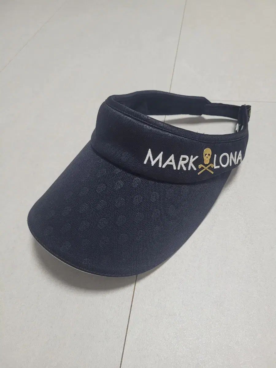 購入 MARK & LONA(マークアンドロナ) ゴルフ 帽子 サンキャップ 正規品
