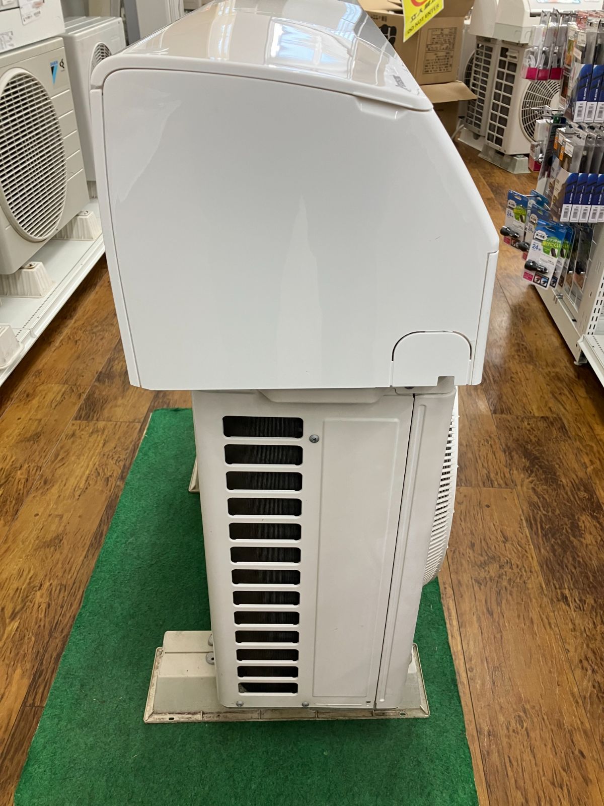 ルームエアコン