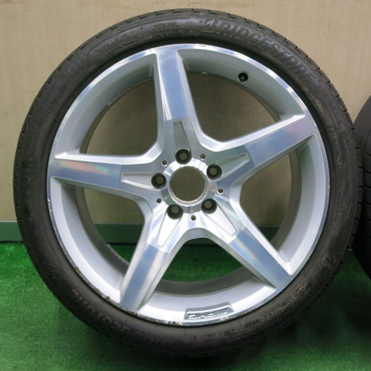 送料無料] 4本価格！20年☆ベンツ SLクラス R231 純正 AMG 245/40R19 
