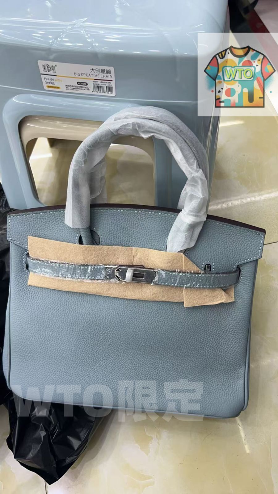 並行輸入　Hermès グレー ハンドバッグ ロック付き 並行輸入 Hermès グレー ハンドバッグ ロック付き