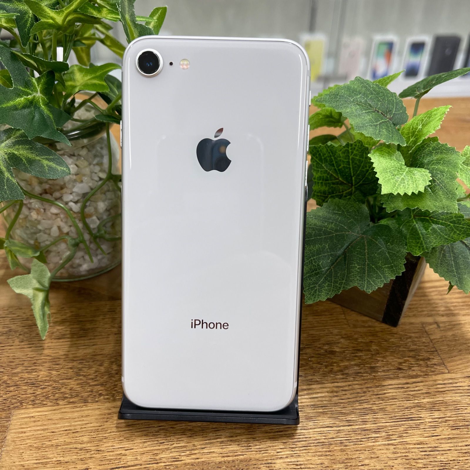 iPhone 8 64GB SIM フリー