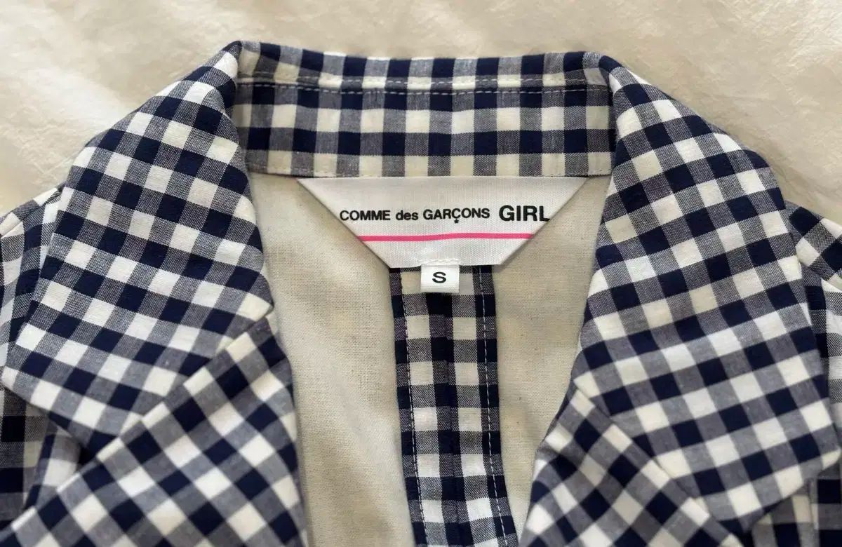 des GARCONS