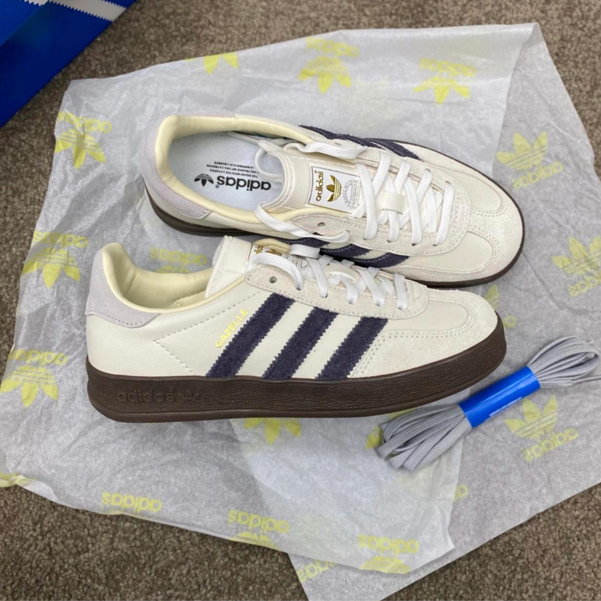 adidas originals GAZELLE INDOOR EMMI 新品 - メルカリ