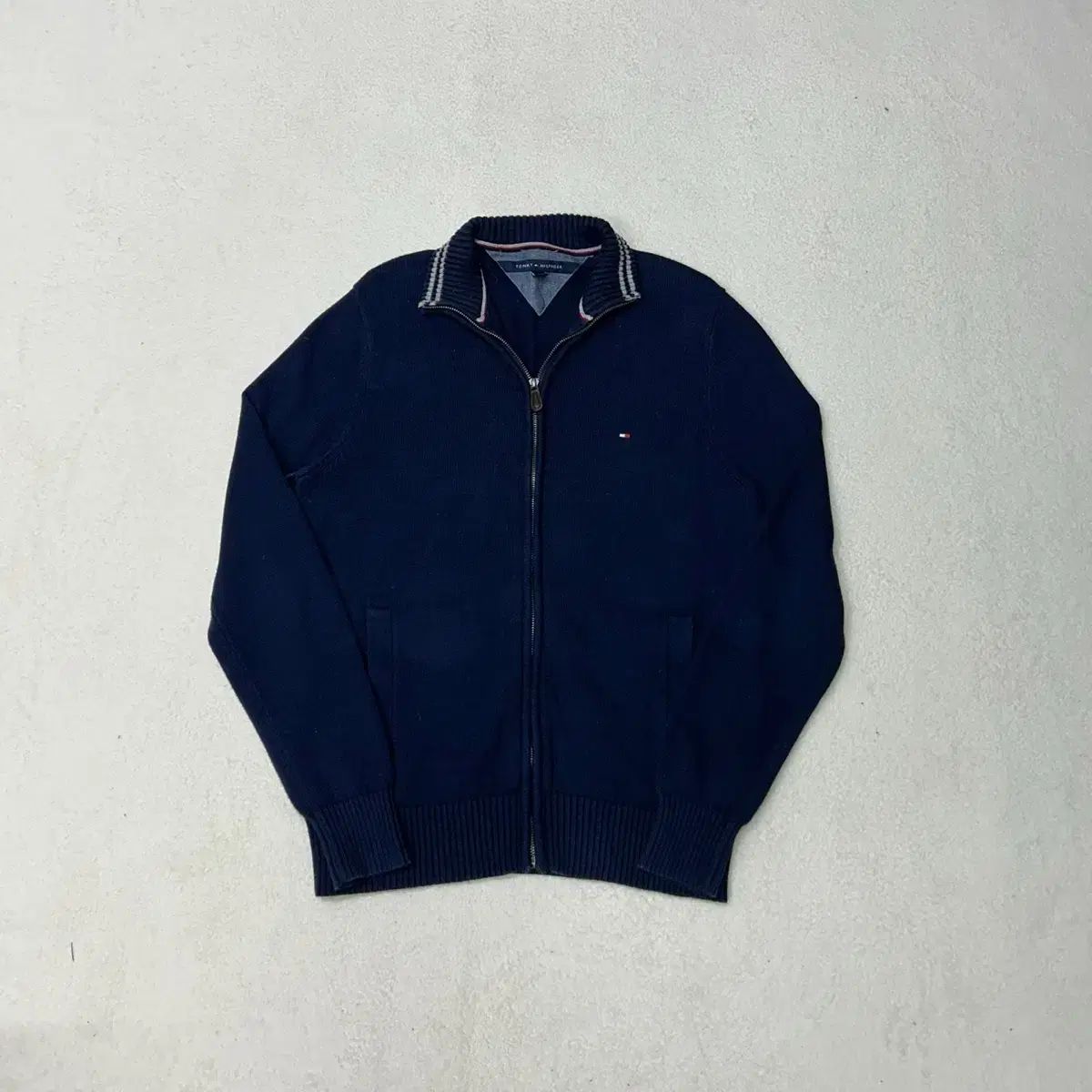 【雷市場（ポンジャン）商品韓国直送】 Tommy Hilfiger(トミーヒルフィガー) ジップアップニット