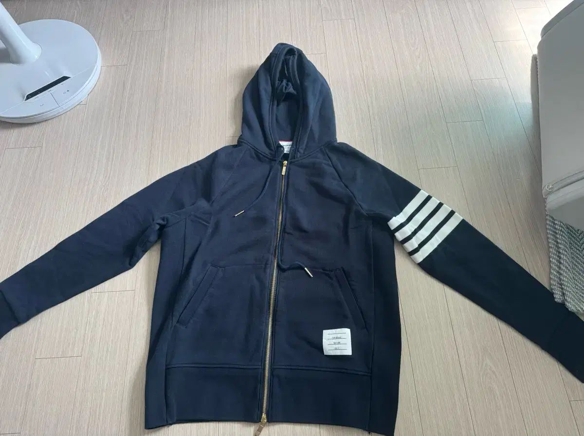 THOM BROWNE ネイビー フード付き ブルゾン Classic Loopback 4 Bar Full Zip Hoodie | Thom Browne