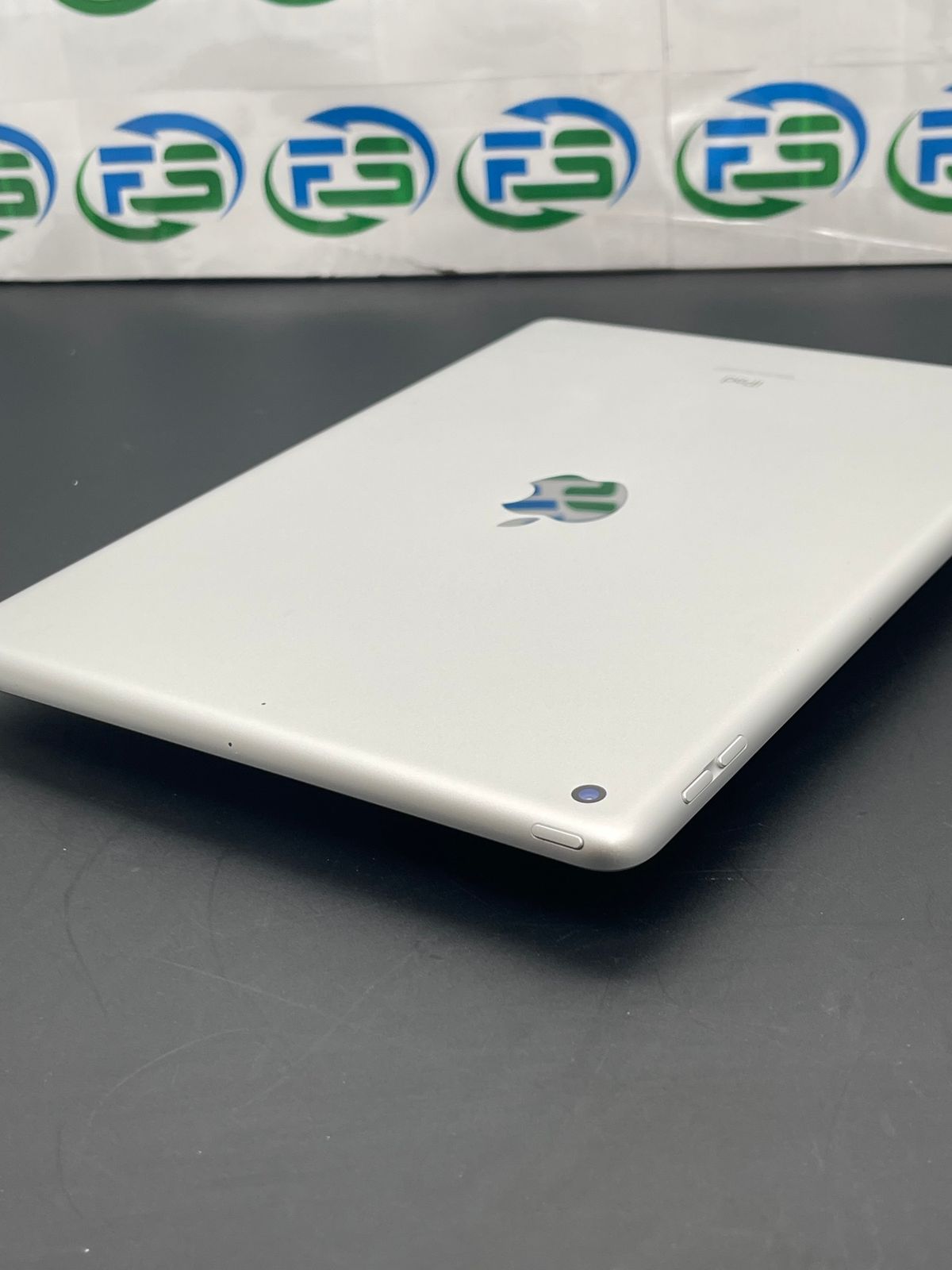 256GB シルバー