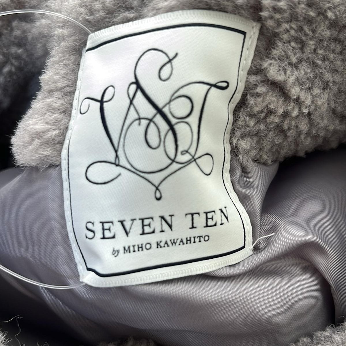 SEVEN TEN by MIHO KAWAHITO(セブンテン バイミホカワヒト) ポンチョ