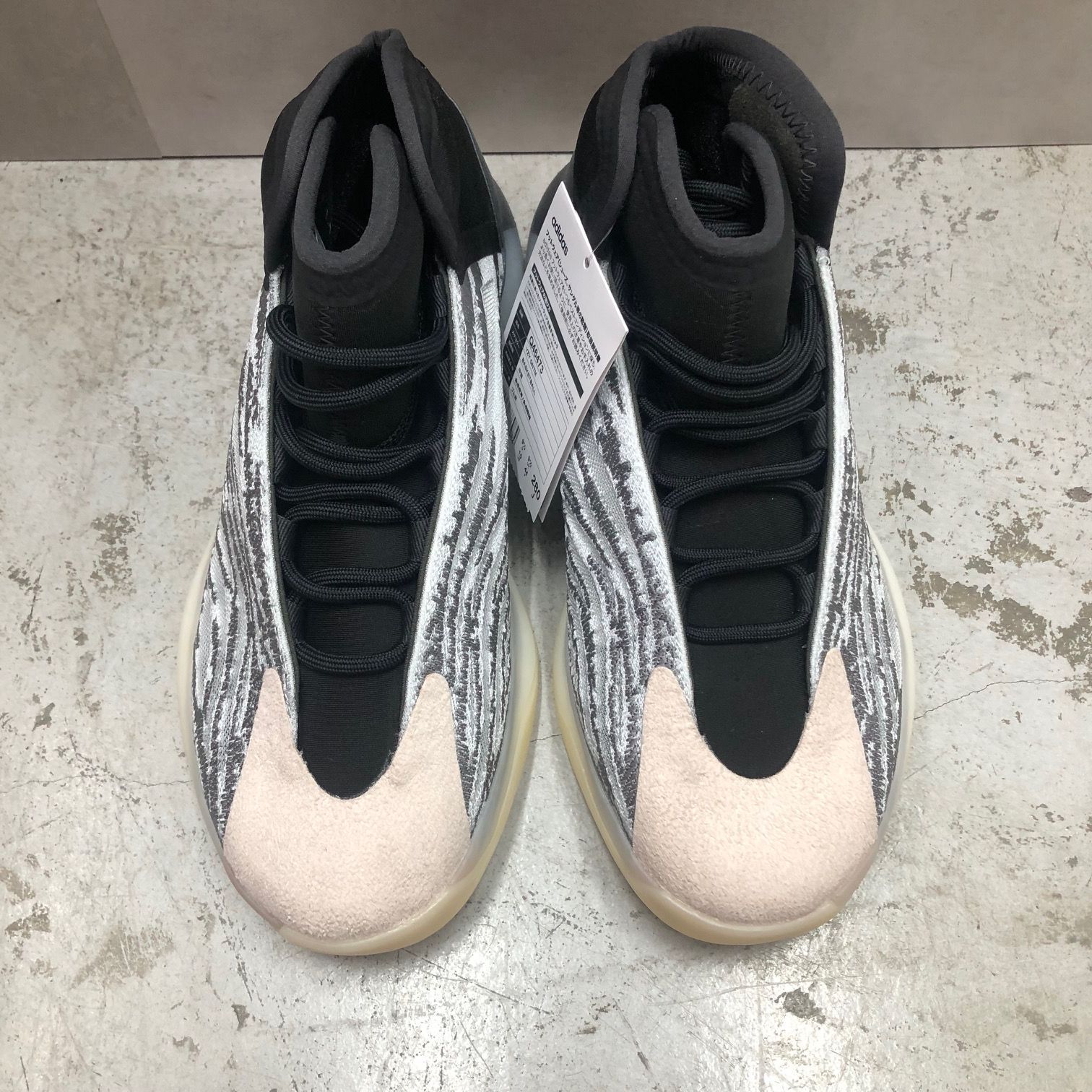 新品 国内正規 adidas YEEZY Quantum QNTM Q46473 クォンタム イージー 
