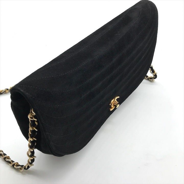 美品 CHANEL シャネル ココマーク スエード ハーフムーン ターンロック ヴィンテージ チェーン ショルダー バッグ ブラック 黒 a8758 美品 CHANEL シャネル ココマーク スエード ハーフムーン ターンロック