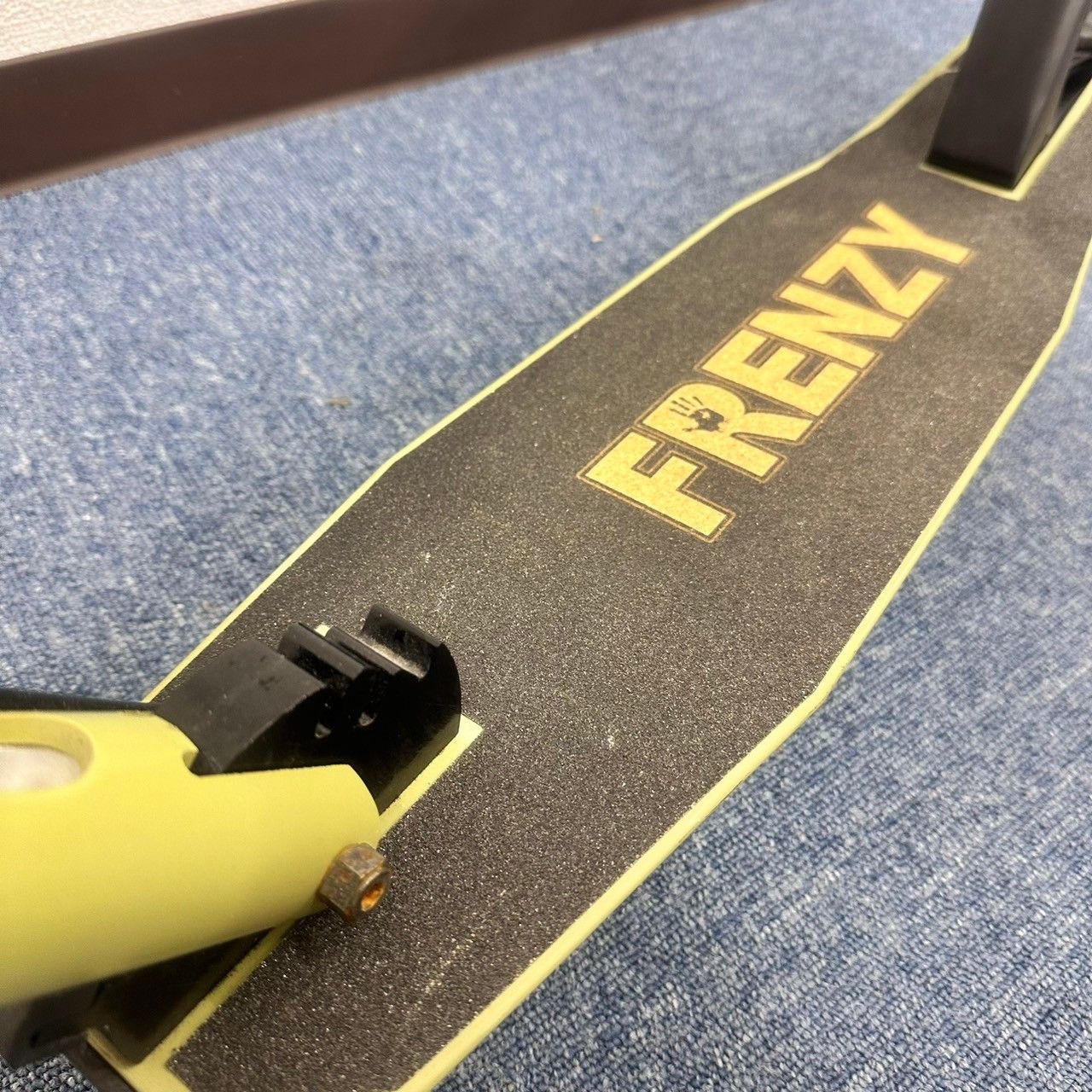 FRENZY キックスクーター