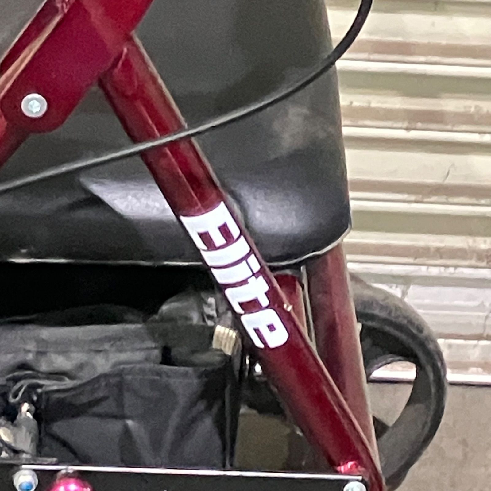 SGM】hugo elite 手押し車 シルバーカー 歩行器 - メルカリ