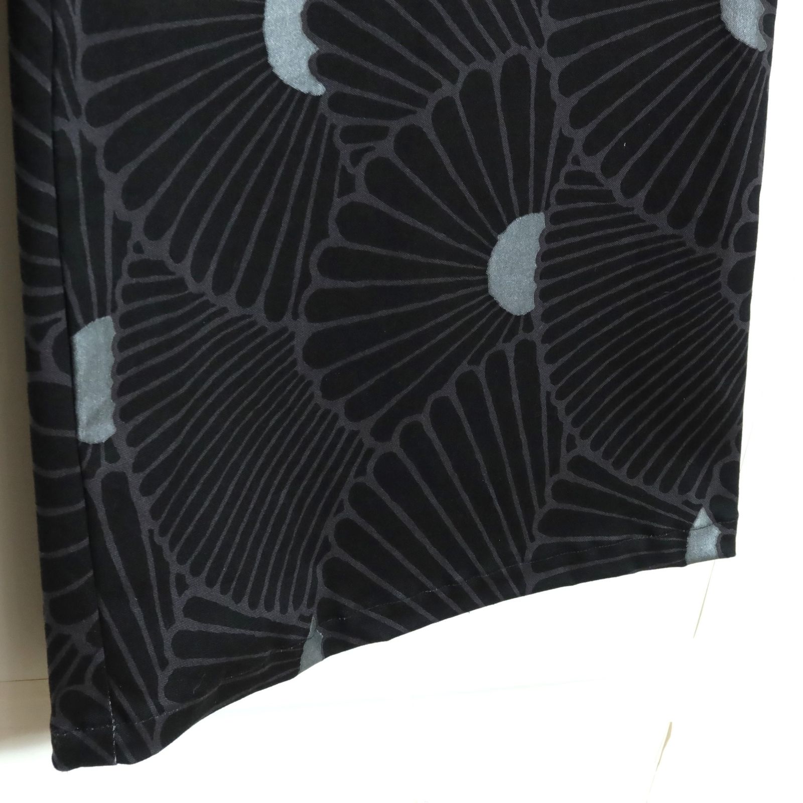 昭和レトロ 狆(ちん)リアルファー 犬置物 アンティークドールの