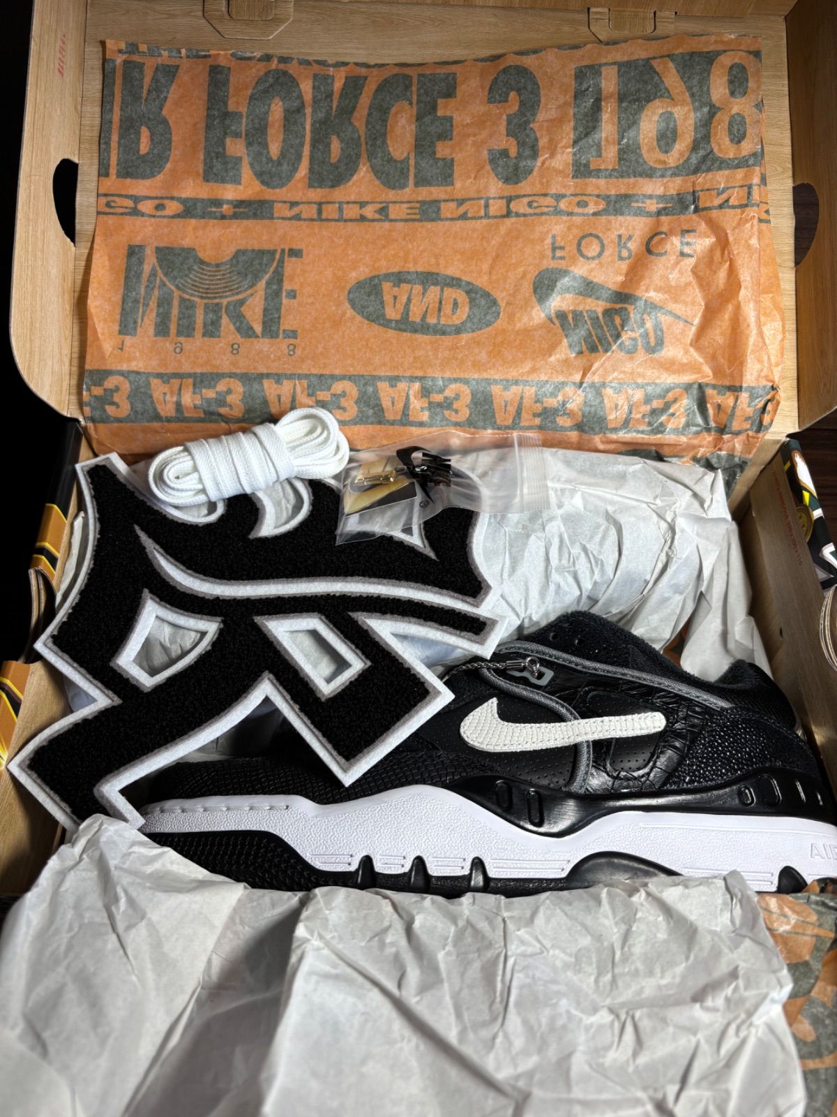 ニゴー × ナイキ エアフォース3 ロー ブラック/ホワイトヒールロゴ NIGO NIKE×NIGO(ナイキ×ニゴー) Air Force 3 Low 