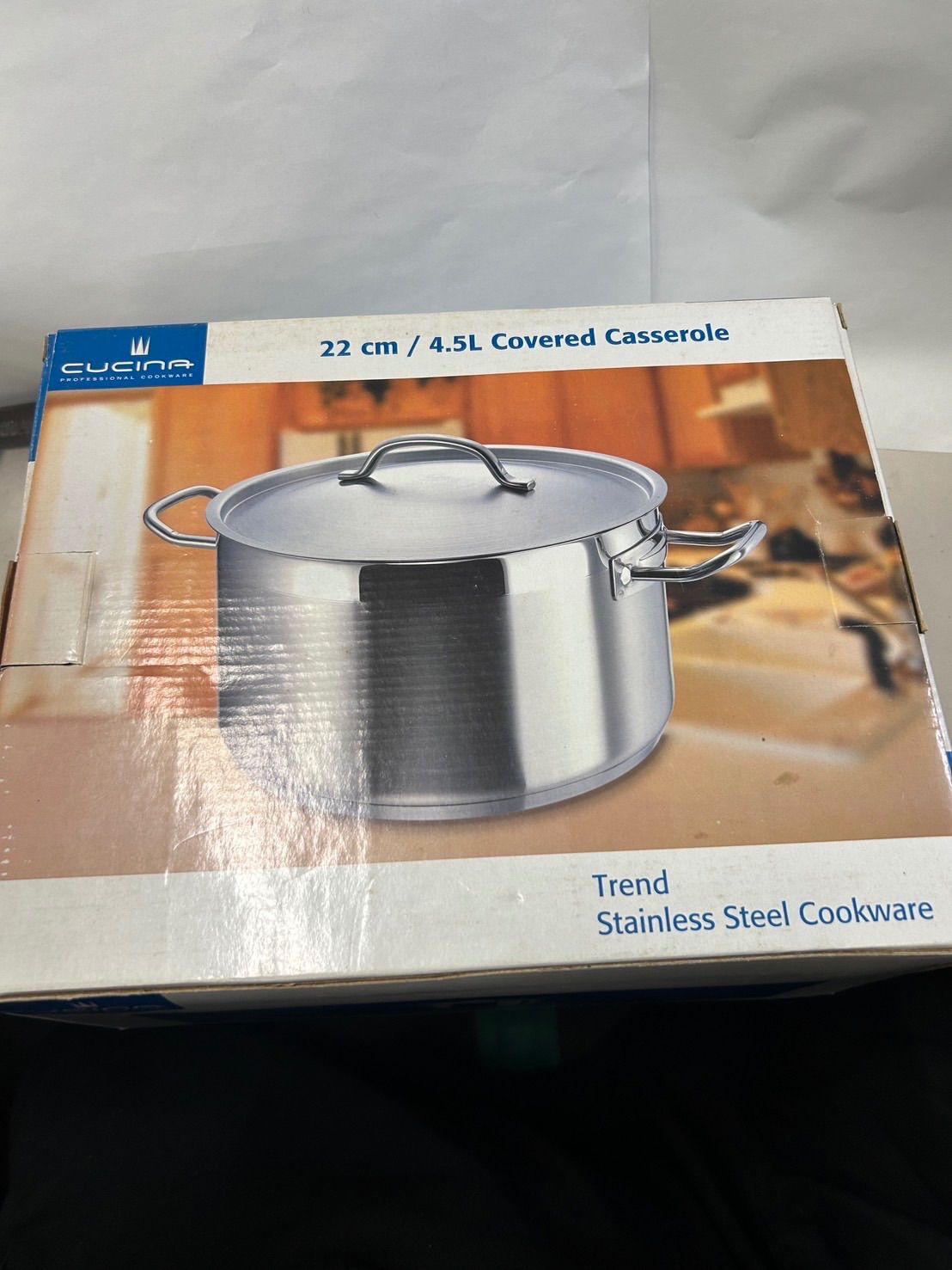 新品未使用品 CUCINA クッチーナ 22㎝ 両手鍋 COVERED CASSEROLE