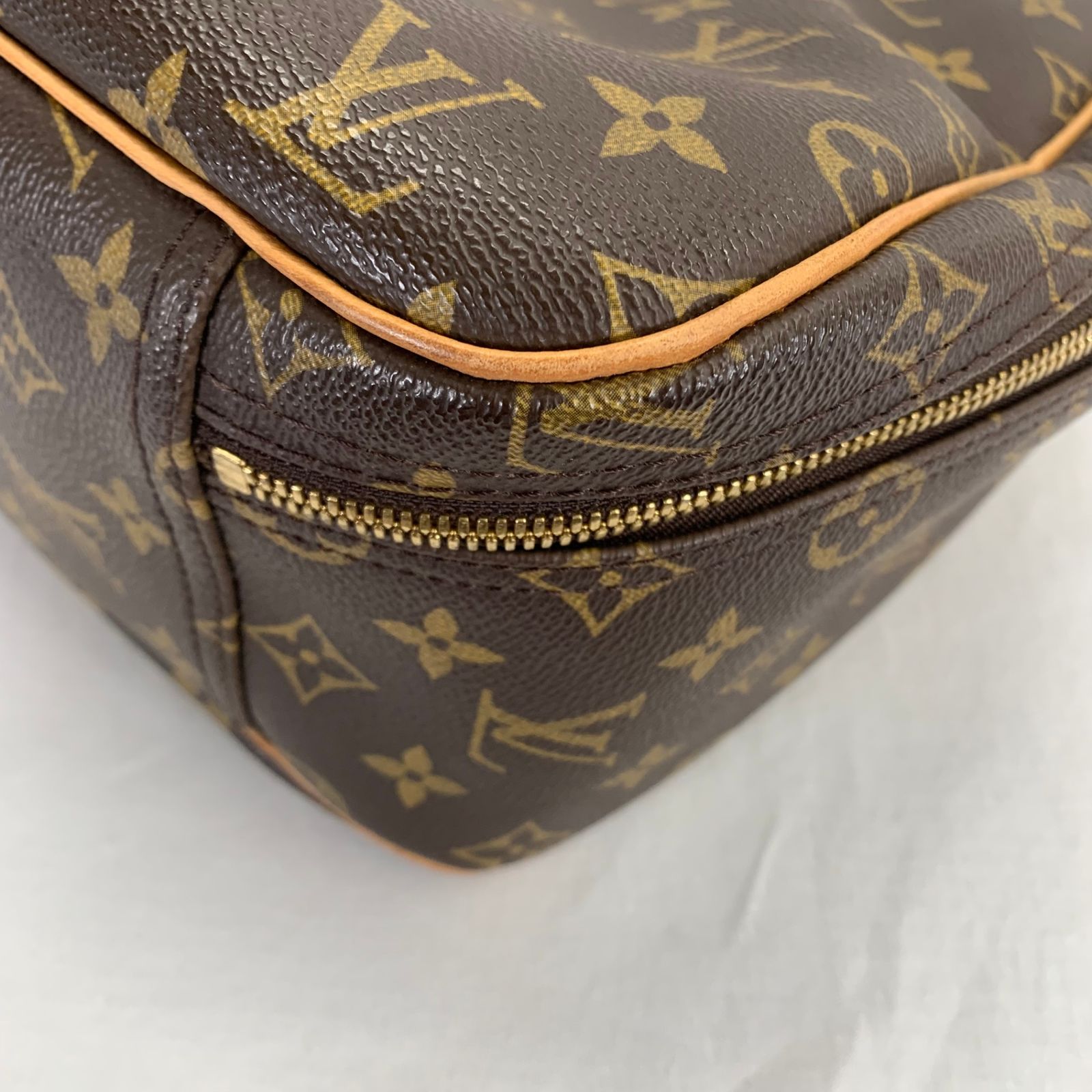 LOUIS VUITTON ルイヴィトン エクスキュルシオン ハンドバッグ LOUIS VUITTON ルイヴィトン エクスキュルシオン ハンドバッグ