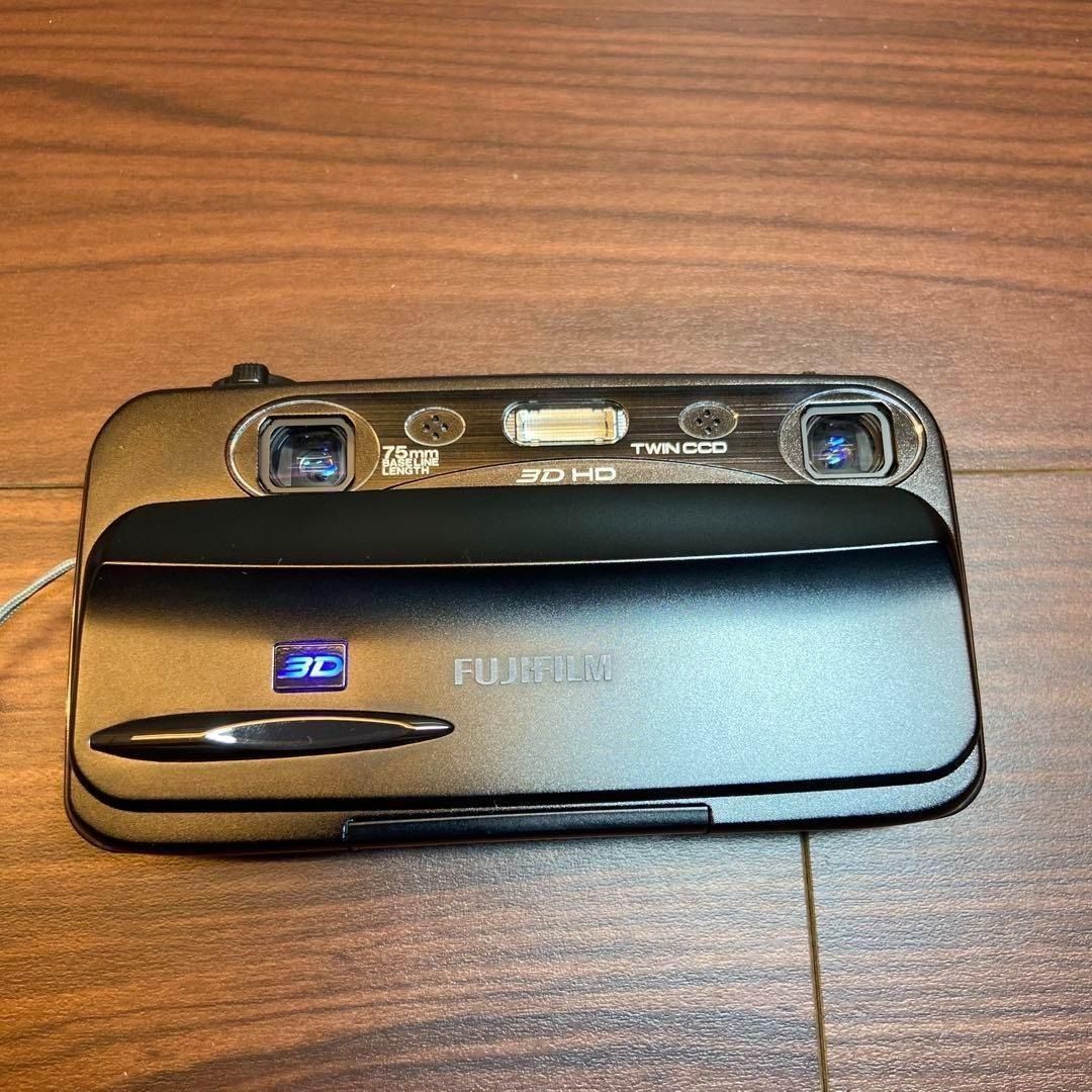 Fujifilm FinePix Real 3D W3 デジカメ 3815 - メルカリ