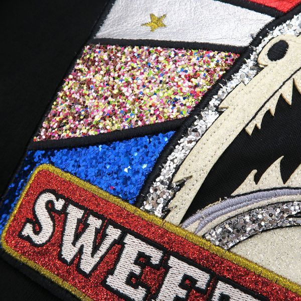 ジップパーカー