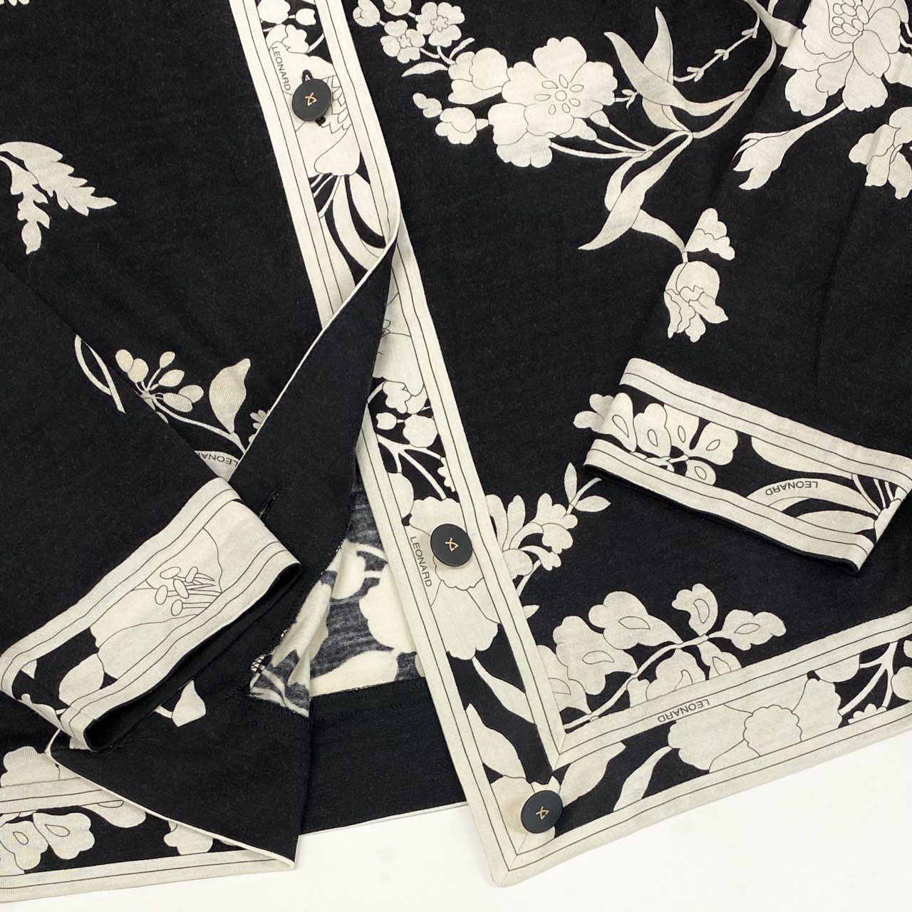 84i10 LEONARD レオナール 長袖ニットカーディガン 花柄カーディガン