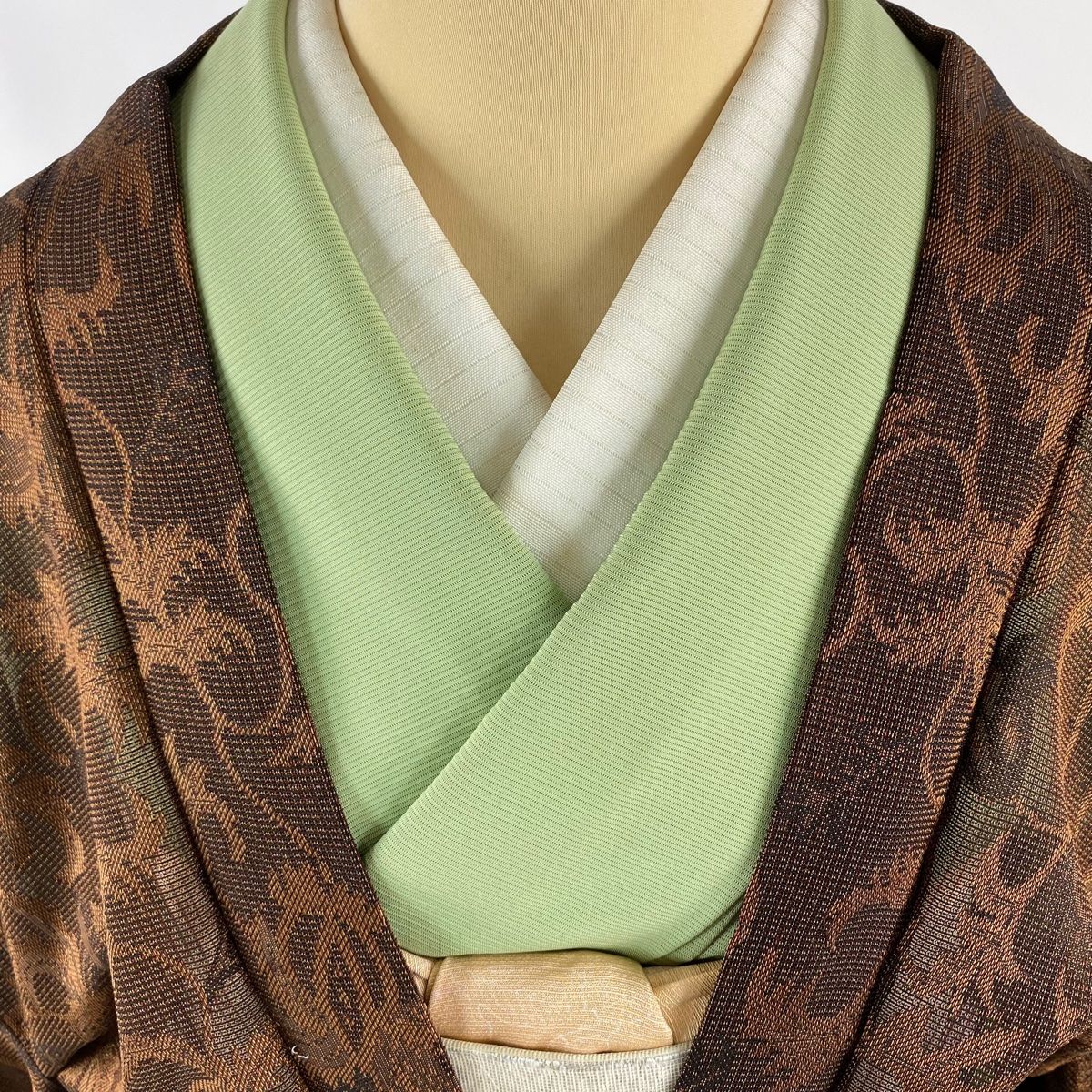 羽織 身丈105.5cm 裄丈69cm L 花唐草 茶色 正絹 美品 逸品 【中古  