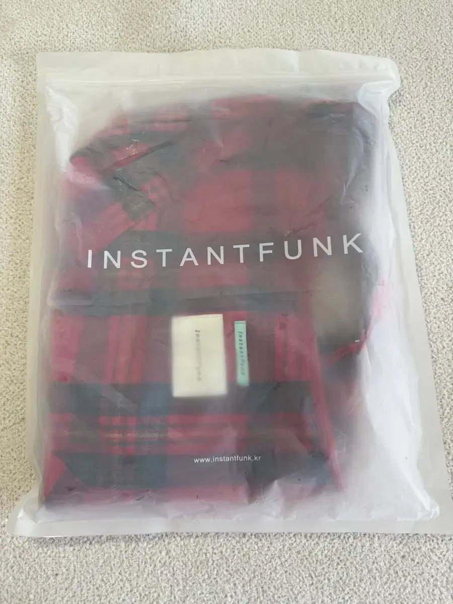 インスタントパンク チェック ウール クロスバック