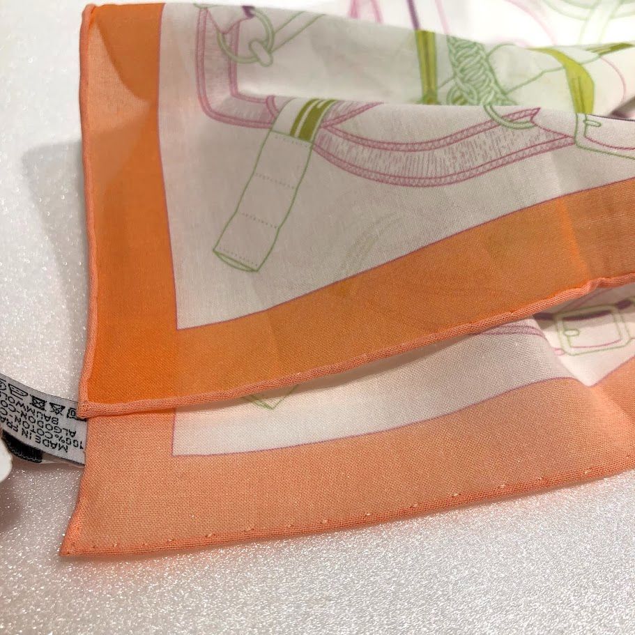 HERMES エルメス ハンカチ エプロンドール HERMES エルメス ハンカチ Eperon d'Or エプロンドール 紙タグ付 箱