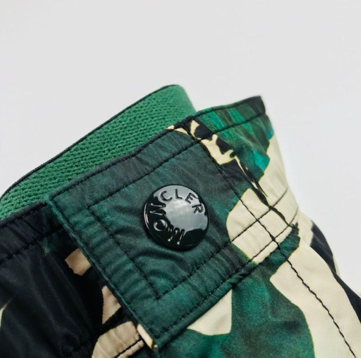美品☆MONCLER・モンクレール BOXER MARE メンズ ワッペン付き 
