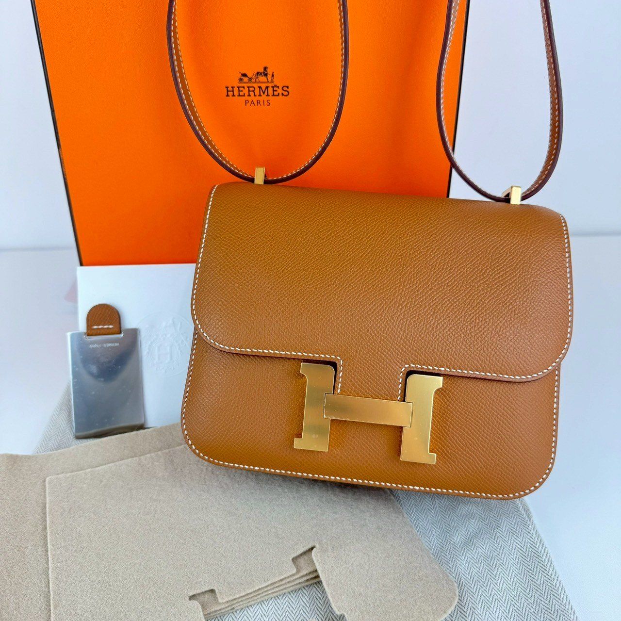 Hermes Constance Slim コンスタンス STAMP W【新品未使用】 新品未使用 Hermès エルメス Constance mini コンスタンスミニ