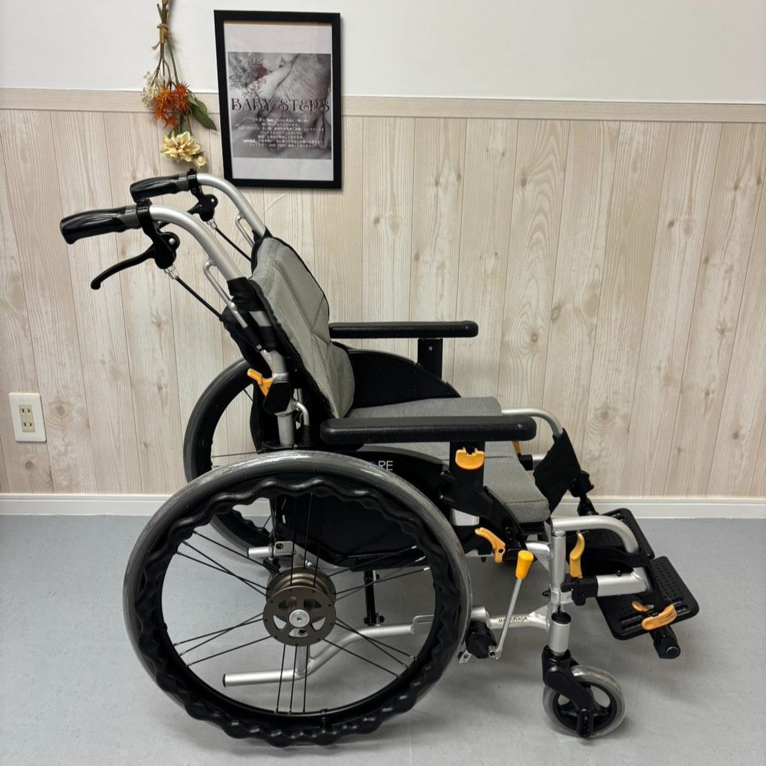 NEXT-50B 松永製作所 ネクストコアシリーズ ミニモ 自走式車椅子 ノーパンクタイヤ MATSUNAGA 介護用品 WWW_MERCADOAVALIA_COM_BR