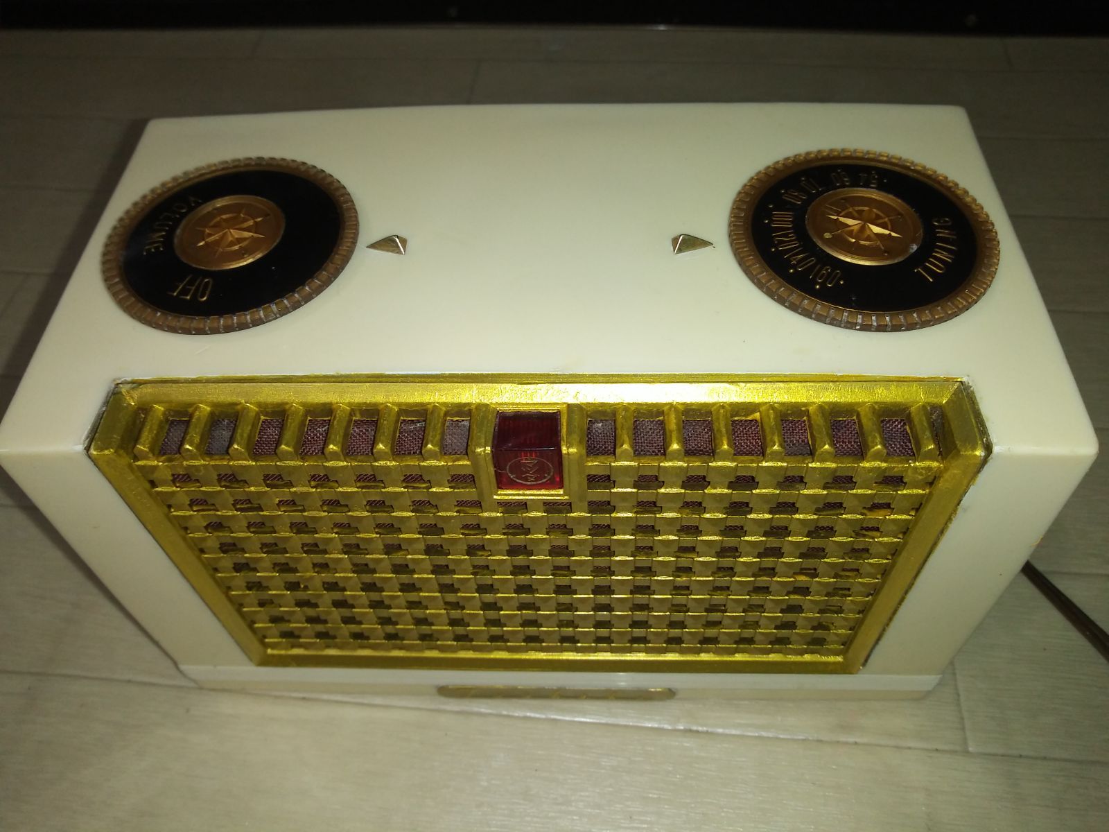 Bluetooth付東芝真空管ラジオ　5LA-28