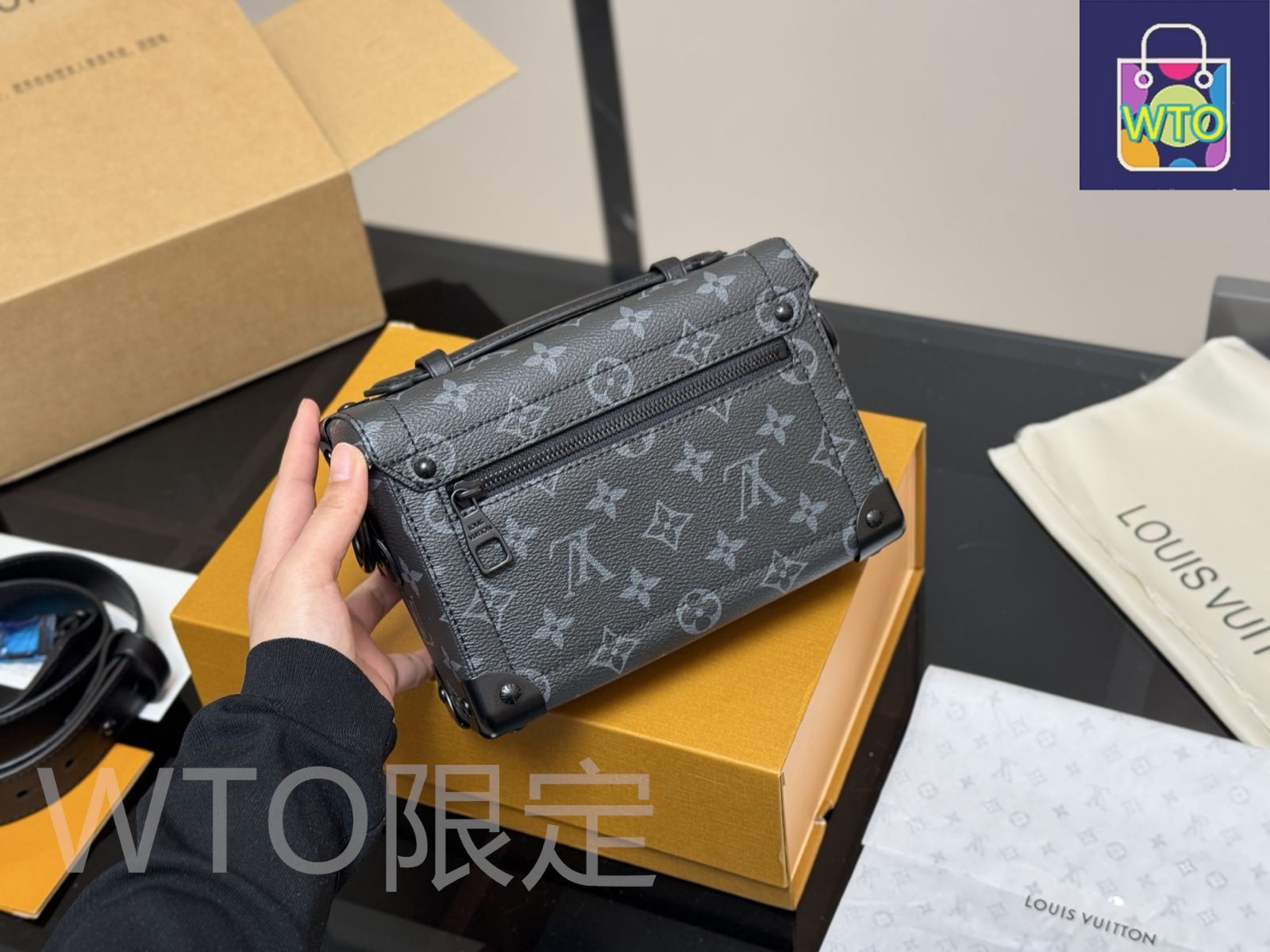 【お洒落でシンプル♪】LOUIS VUITTON ★ ミニ・ソフトトランク 今日特価】LV Mini Soft Trunk ルイ・ヴィトン ミニ ソフト