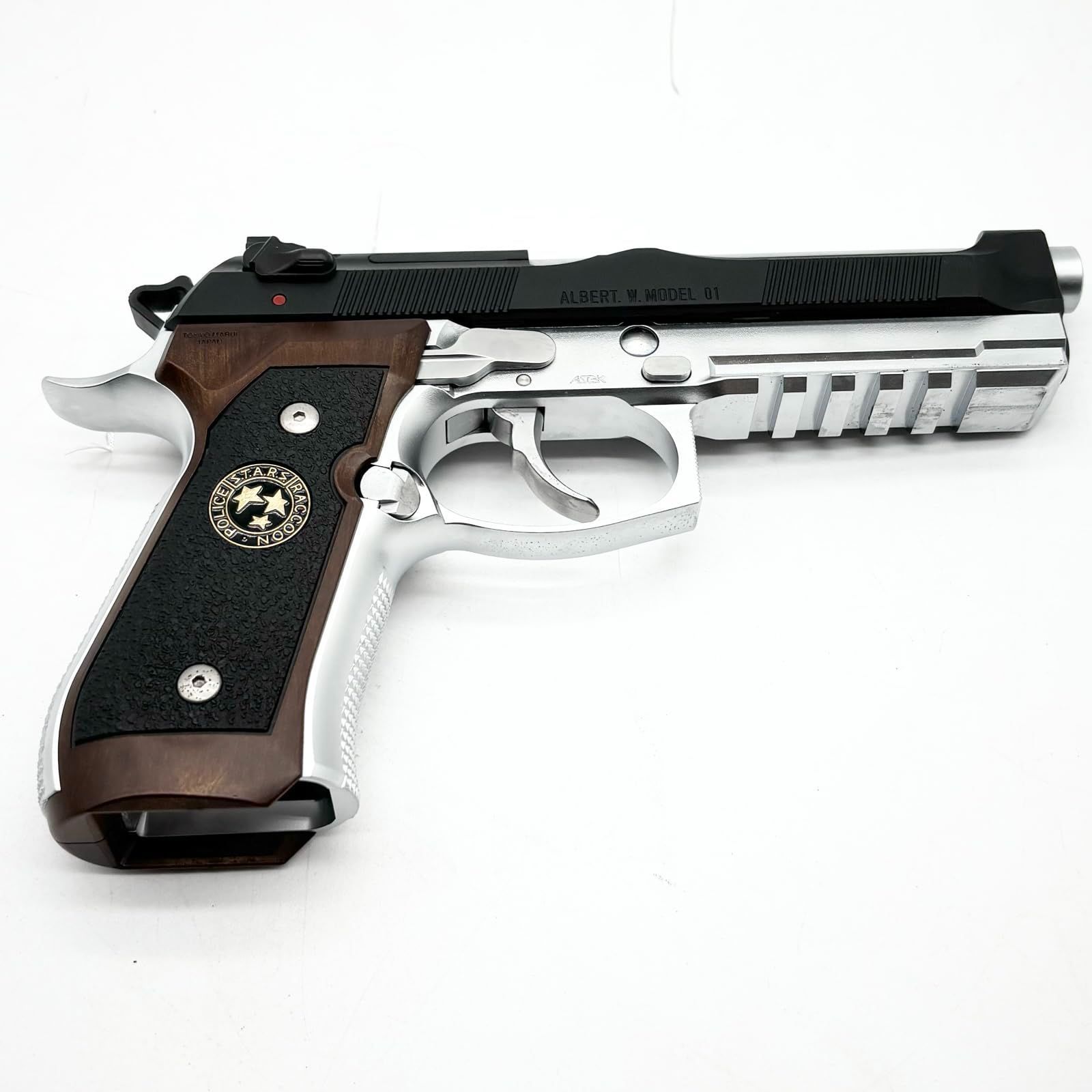 アルバート.W.モデル01