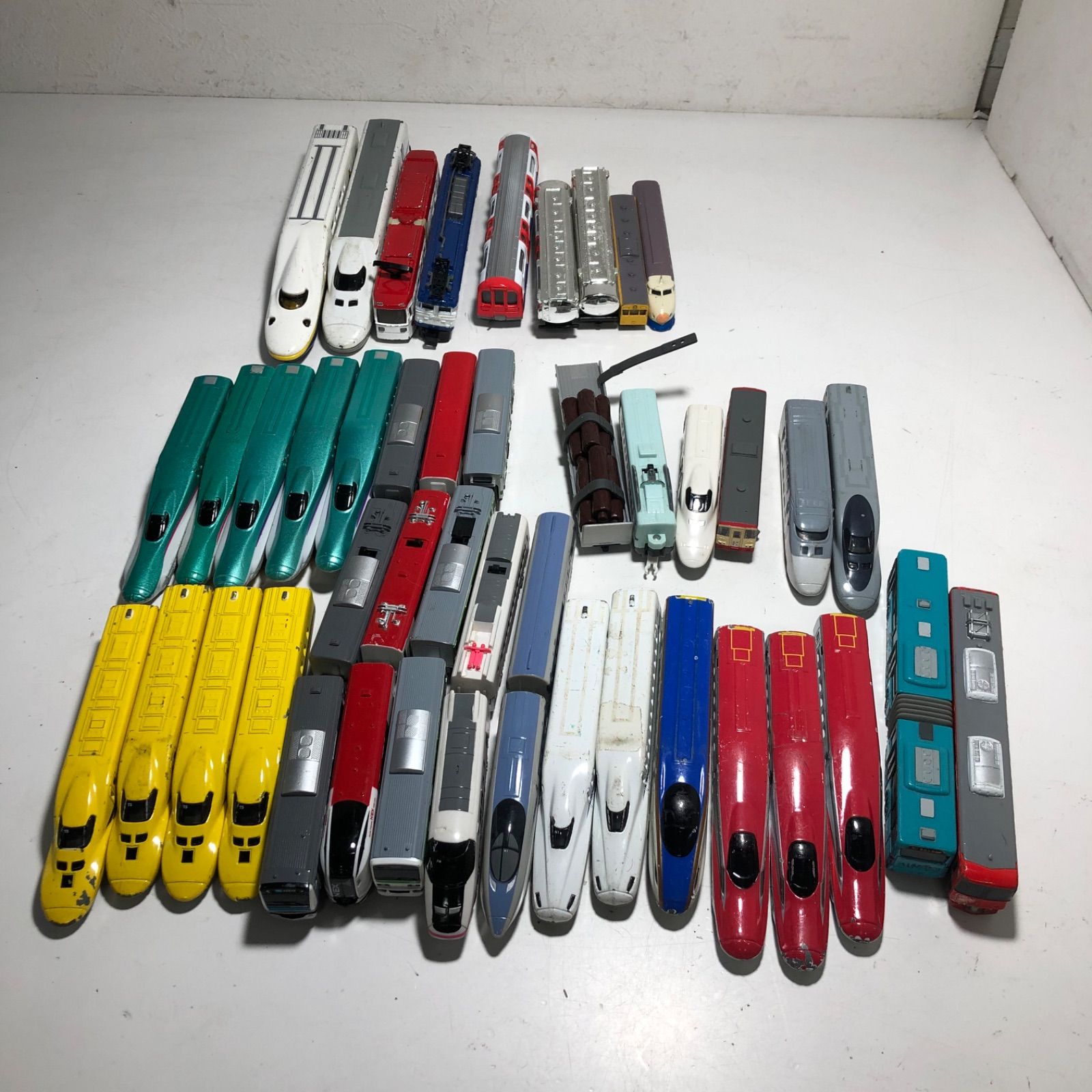 トミカ　ロング28台　まとめ売り 中古品　バラ売り不可 トミカ ロング28台 まとめ売り 中古品 バラ売り不可 - メルカリ