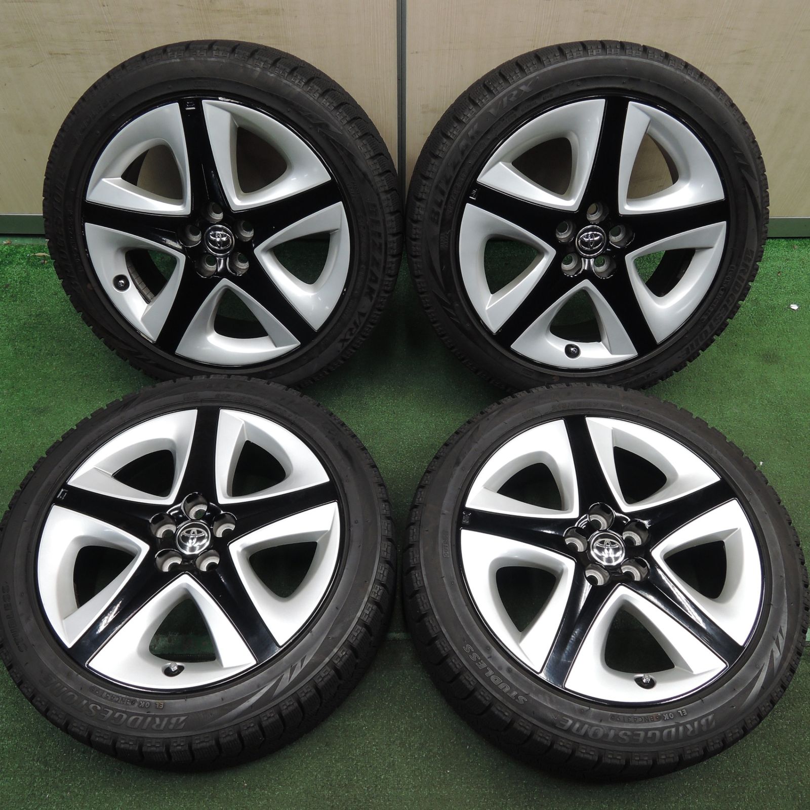 送料無料* バリ溝！キレイ！9.5分☆トヨタ 50系 プリウス ツーリング 純正 215/45R17 スタッドレス ブリヂストン ブリザック VRX  PCD100/5H☆4021705HAス - メルカリ