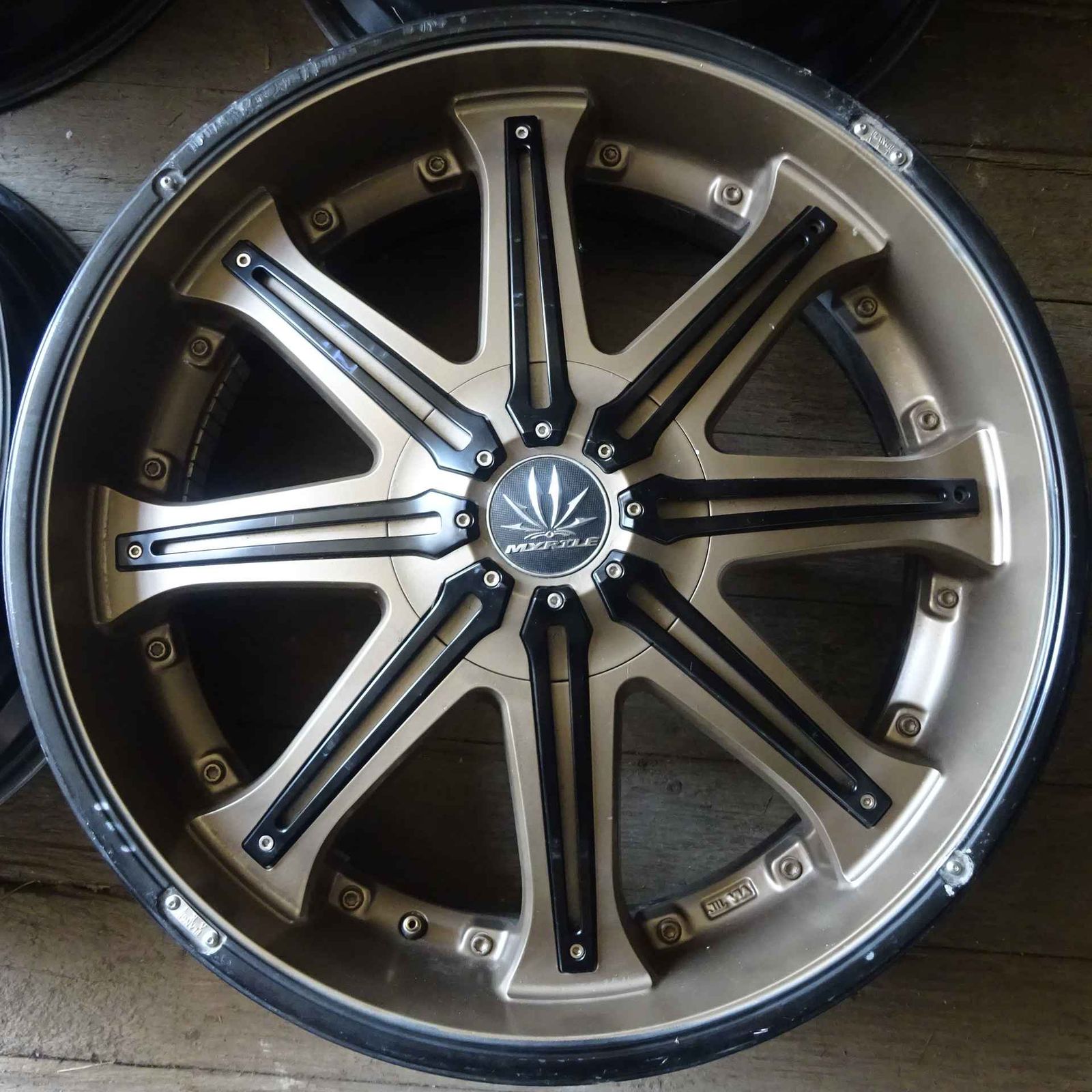 4本 会社宛 22×8.5J クリムソン マーテル アルミ 5穴 PCD 114.3mm 35 ハブ径76mm レクサスRX RAV4 ハリアー デリカD5 NO Z1690