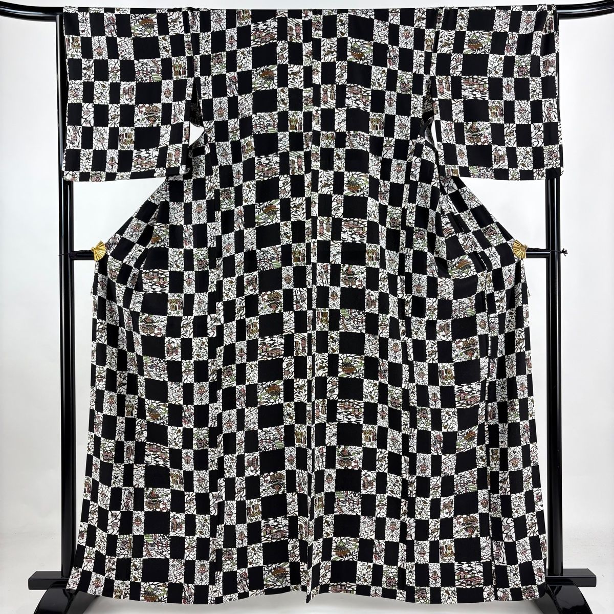 小紋 身丈162.5cm 裄丈67cm M 単衣 変わり市松 玩具 黒 正絹 秀品