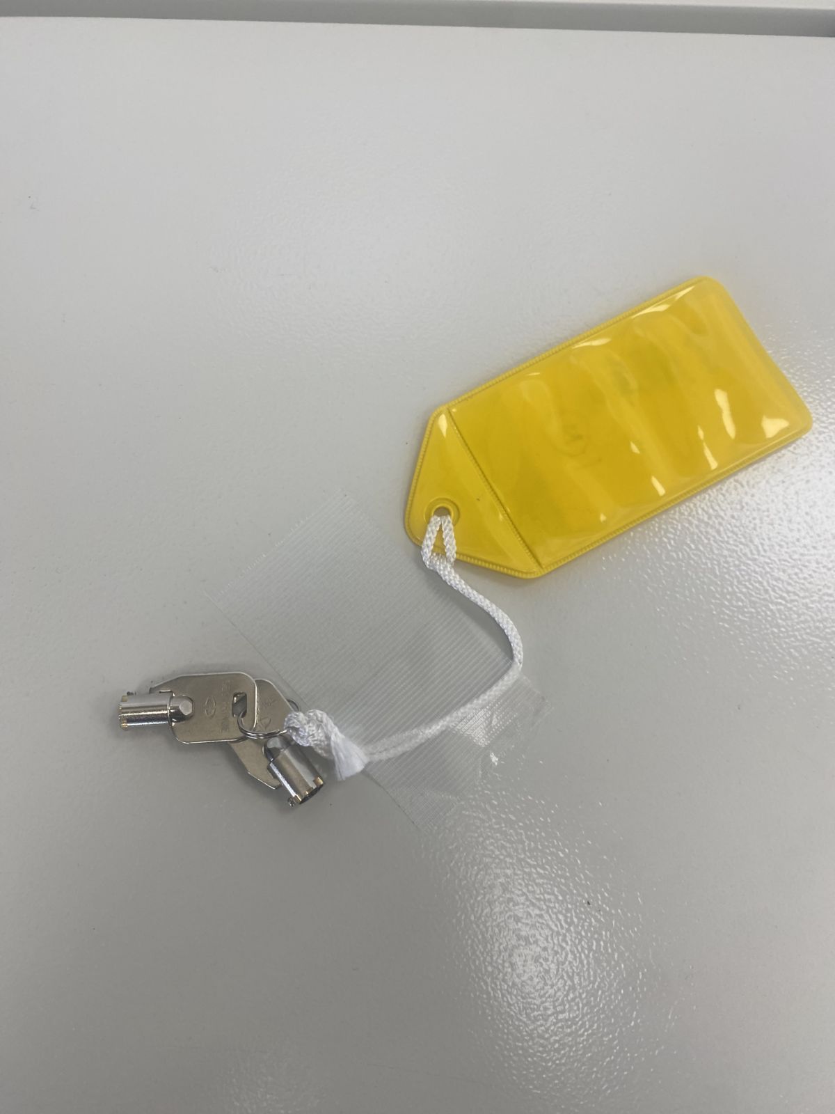 現地引取りのみ】小型薬用保冷庫 - メルカリ 現地引取りのみ】小型薬用保冷庫 - メルカリ