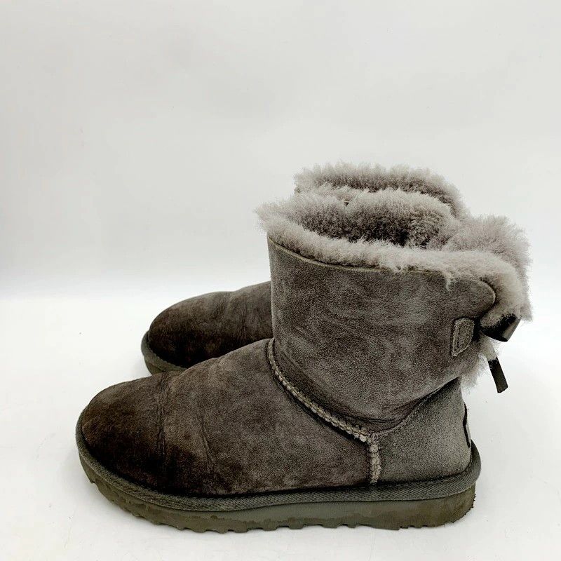 UGG ムートンブーツミニ ベイリー ボウ II 7(14.5㎝) UGG MINI BAILEY BOW(アグ ミニ ベイリー ボウ) - 海外通販のBUYMA