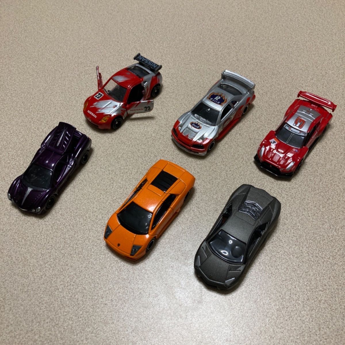 【メルカリ便 匿名発送】 トミカショップ オリジナル １７台（バラ売り大歓迎） メルカリ便 匿名発送】 トミカショップ オリジナル 17台（バラ売り大