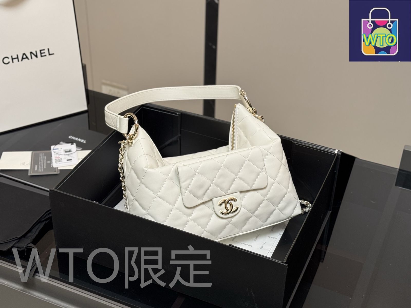今日特価】Chanel M?tiers d'Art Hobo Bag シャネル メ